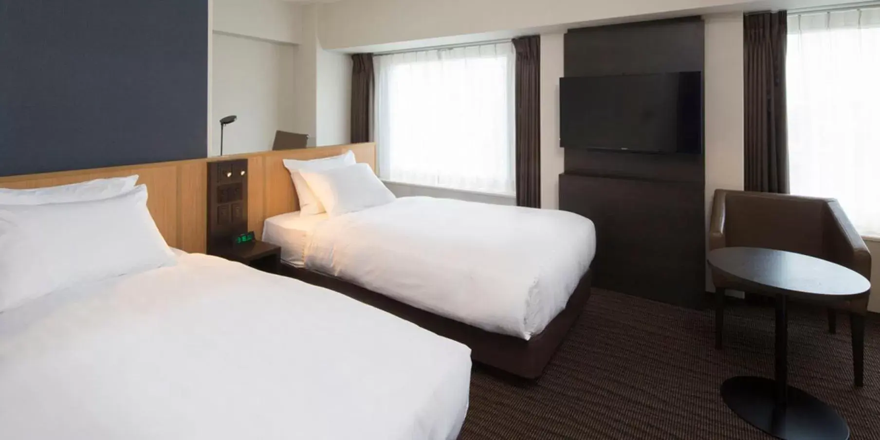 Photo of the whole room, Bed in ANA Crowne Plaza Sapporo, an IHG Hotel