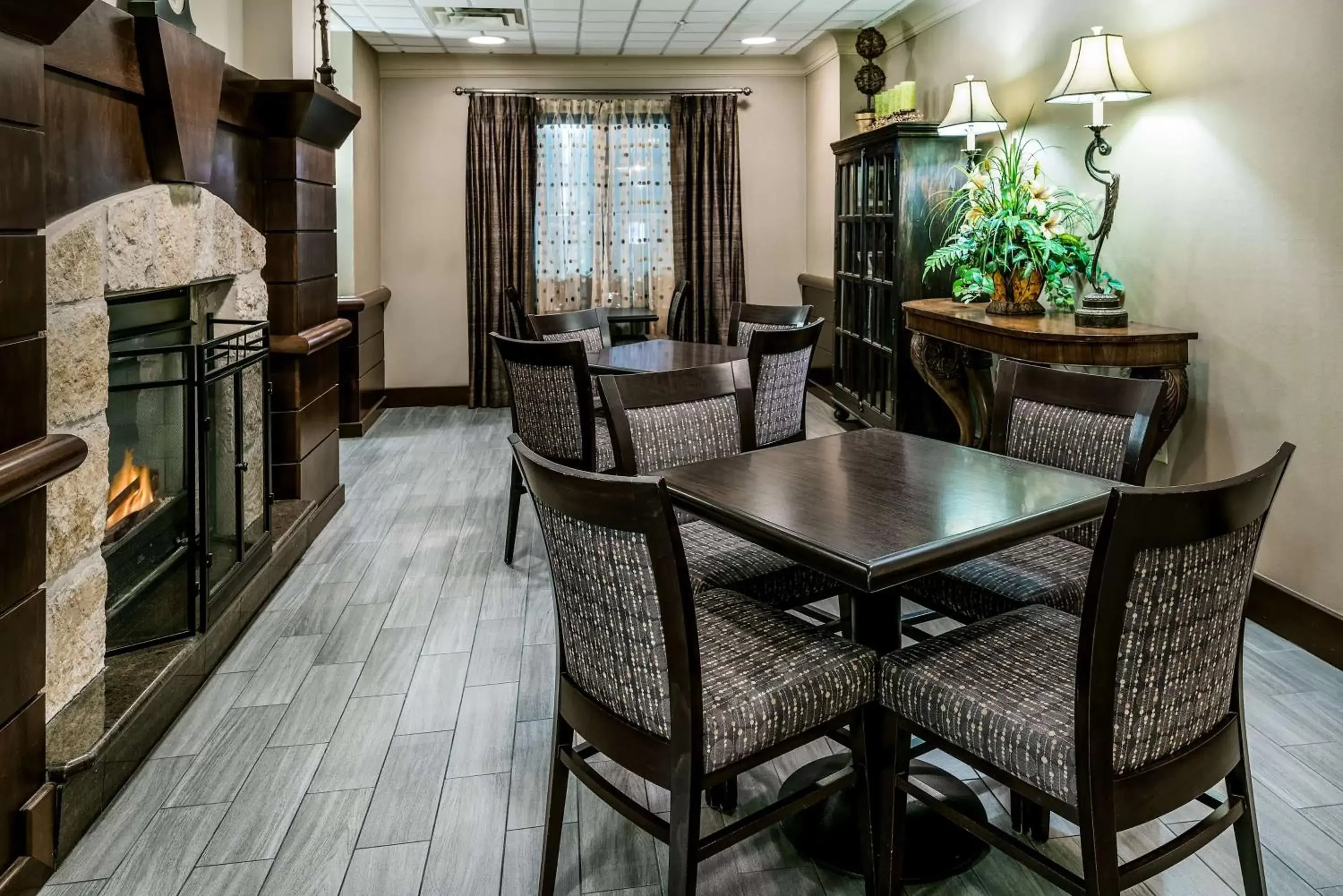 Lobby or reception, Dining Area in Hampton Inn & Suites San Marcos