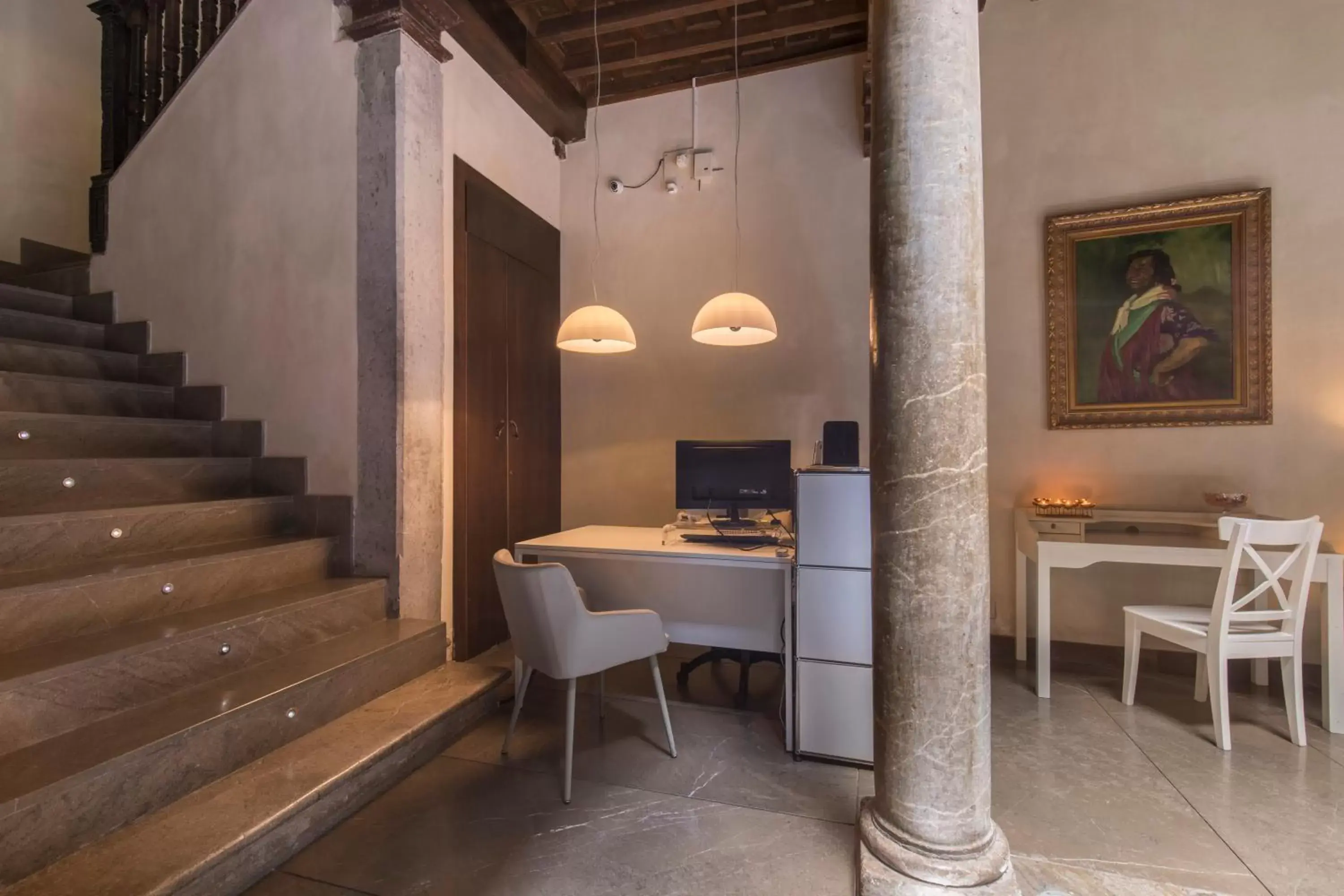 Lobby or reception, Dining Area in Shine Albayzín