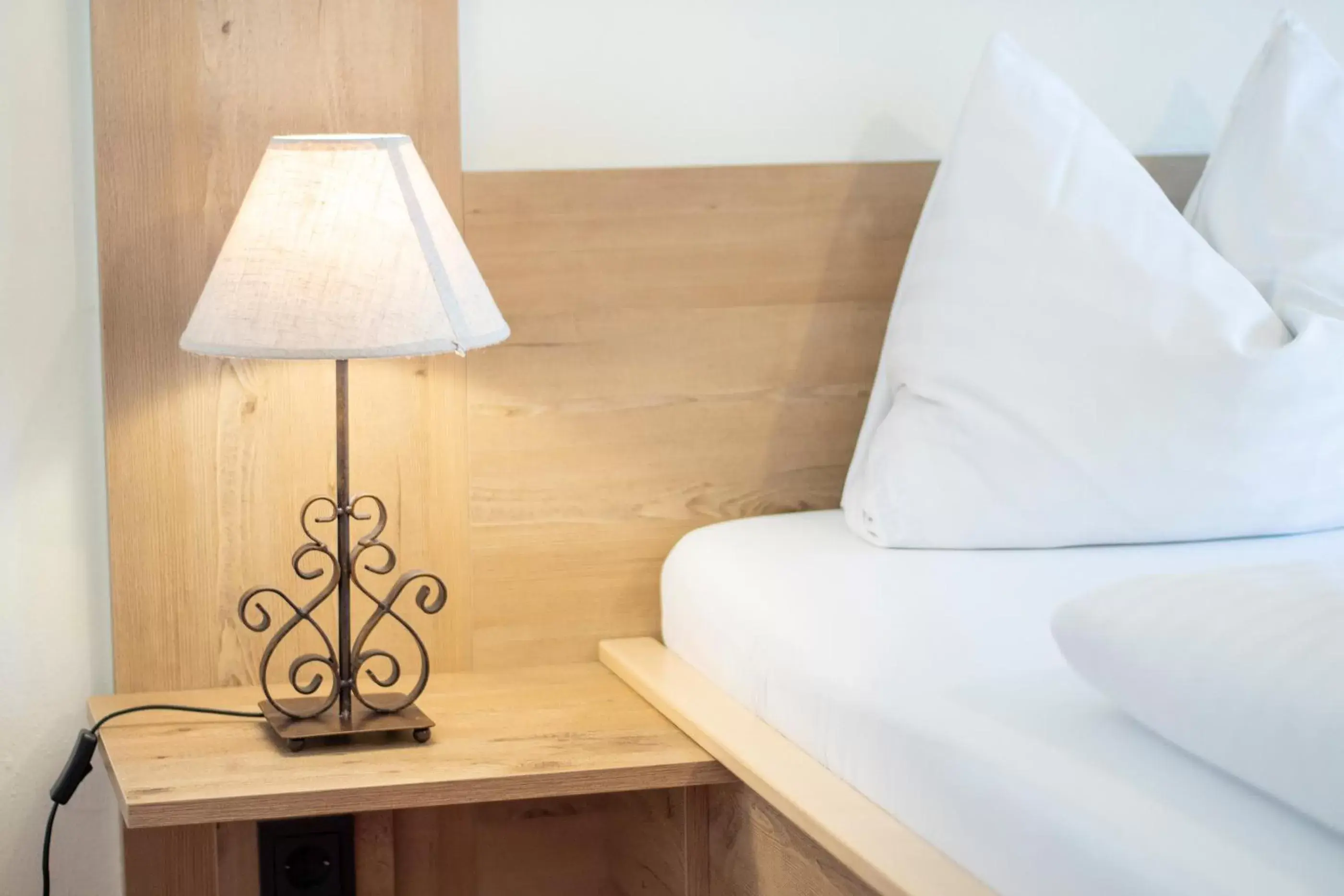 Double Room "Kaiserzimmer" Single Use in dasKAISER - Dein Gartenhotel in Tirol Double Room "Kaiserzimmer" Single Use in dasKAISER - Dein Gartenhotel in Tirol