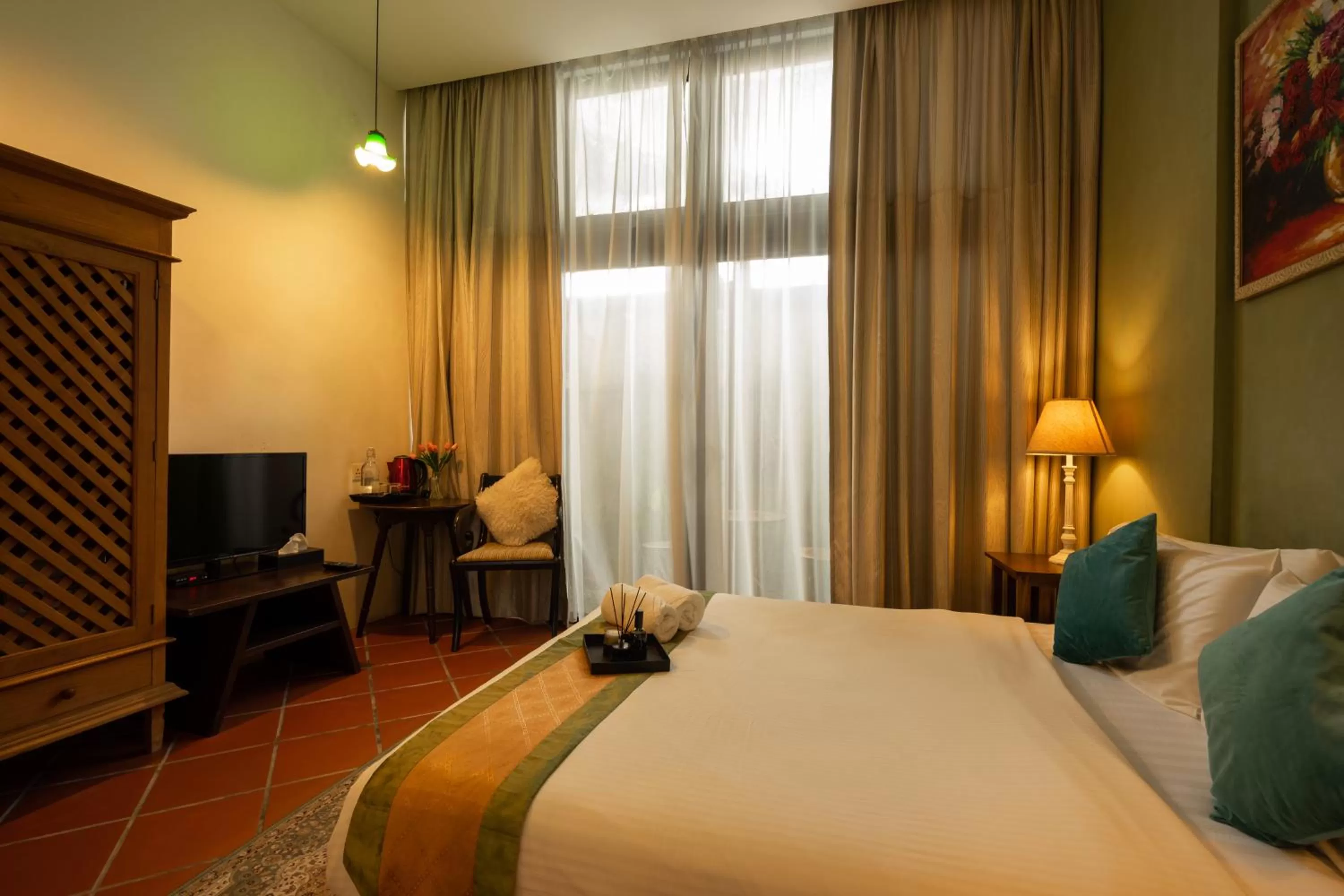 Photo of the whole room, Bed in Spices Hotel