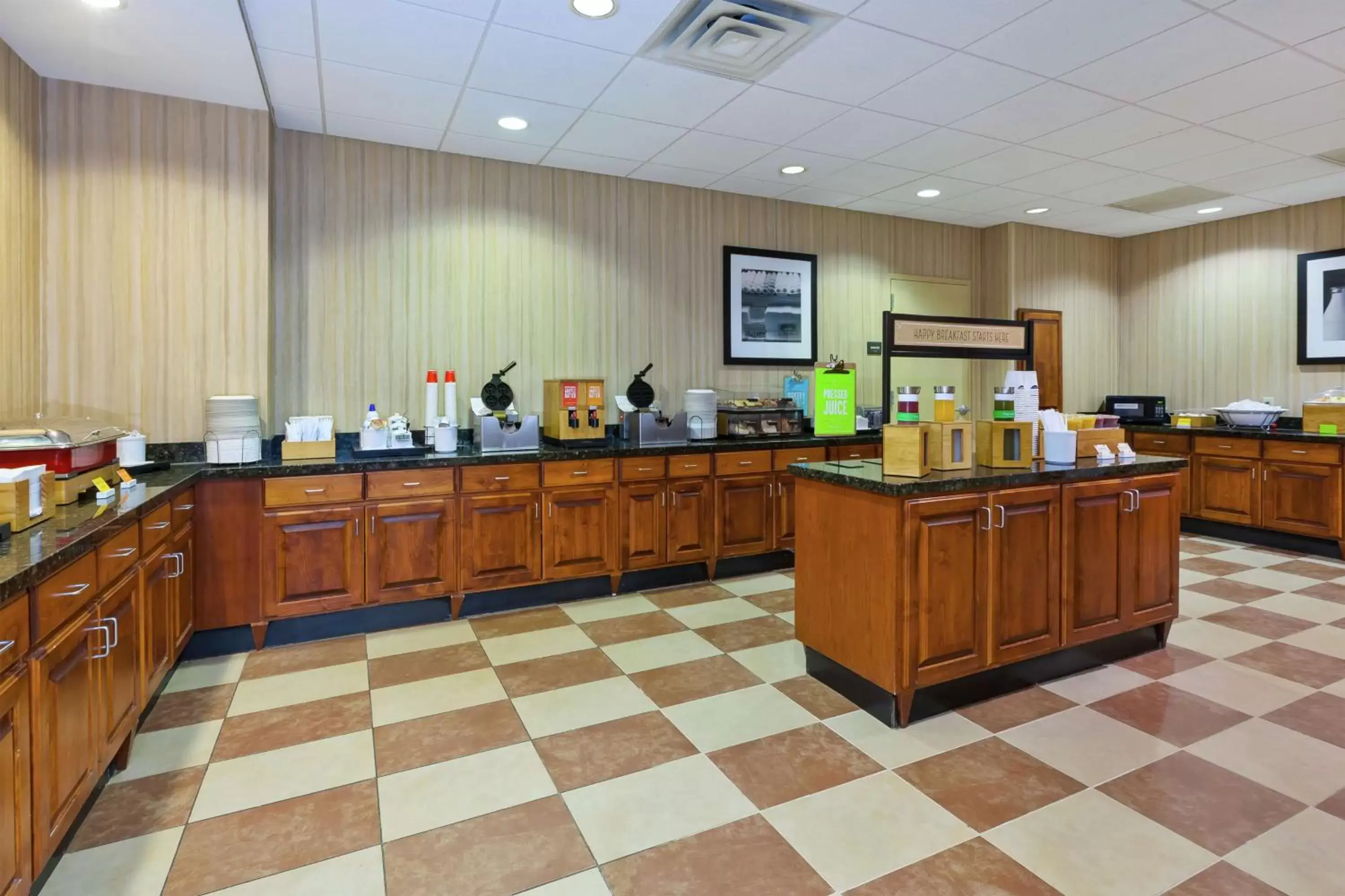 Breakfast in Hampton Inn & Suites Exmore - Eastern Shore