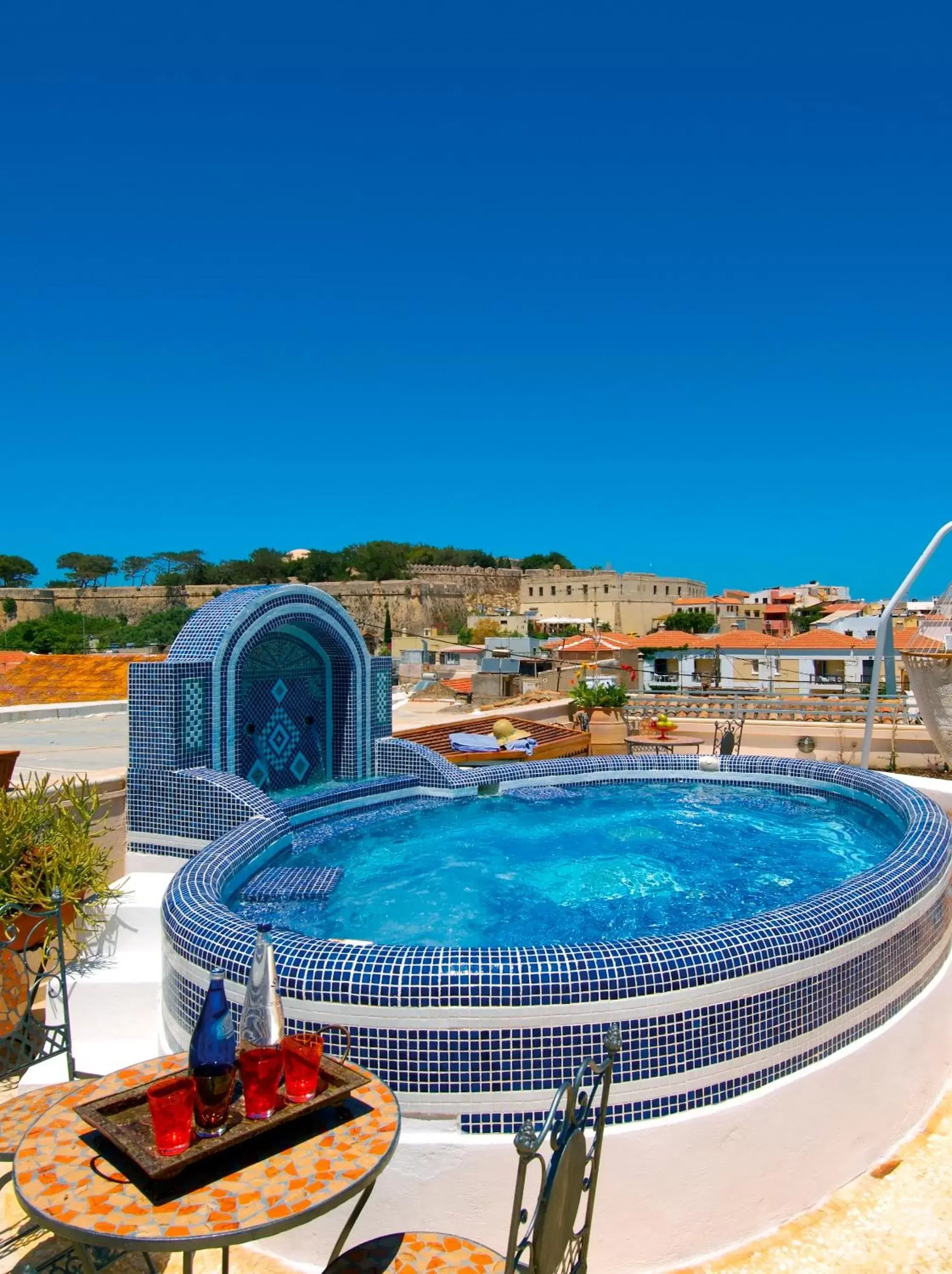Balcony/Terrace, Swimming Pool in Avli Lounge Apartments