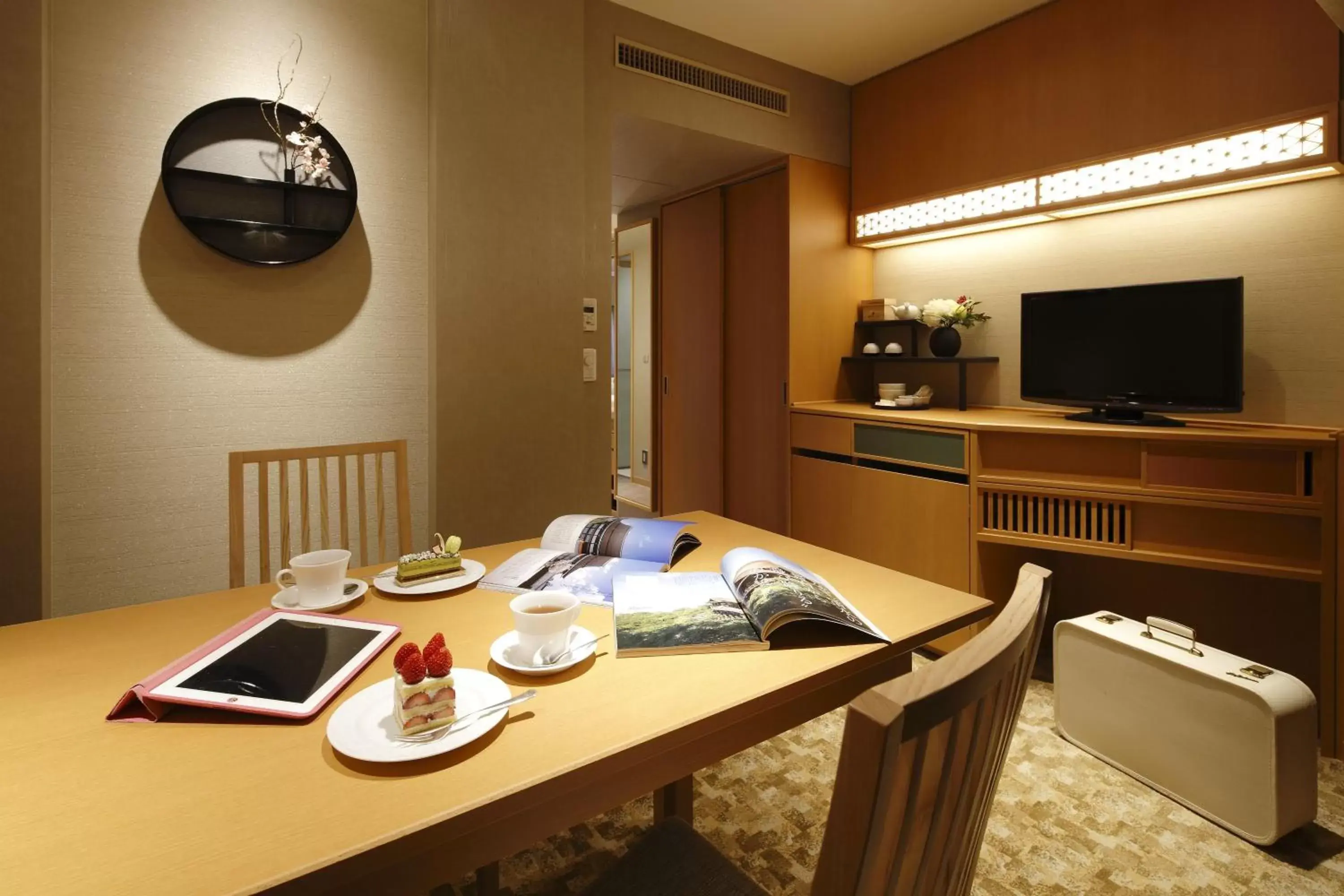 Living room in Kyoto Brighton Hotel