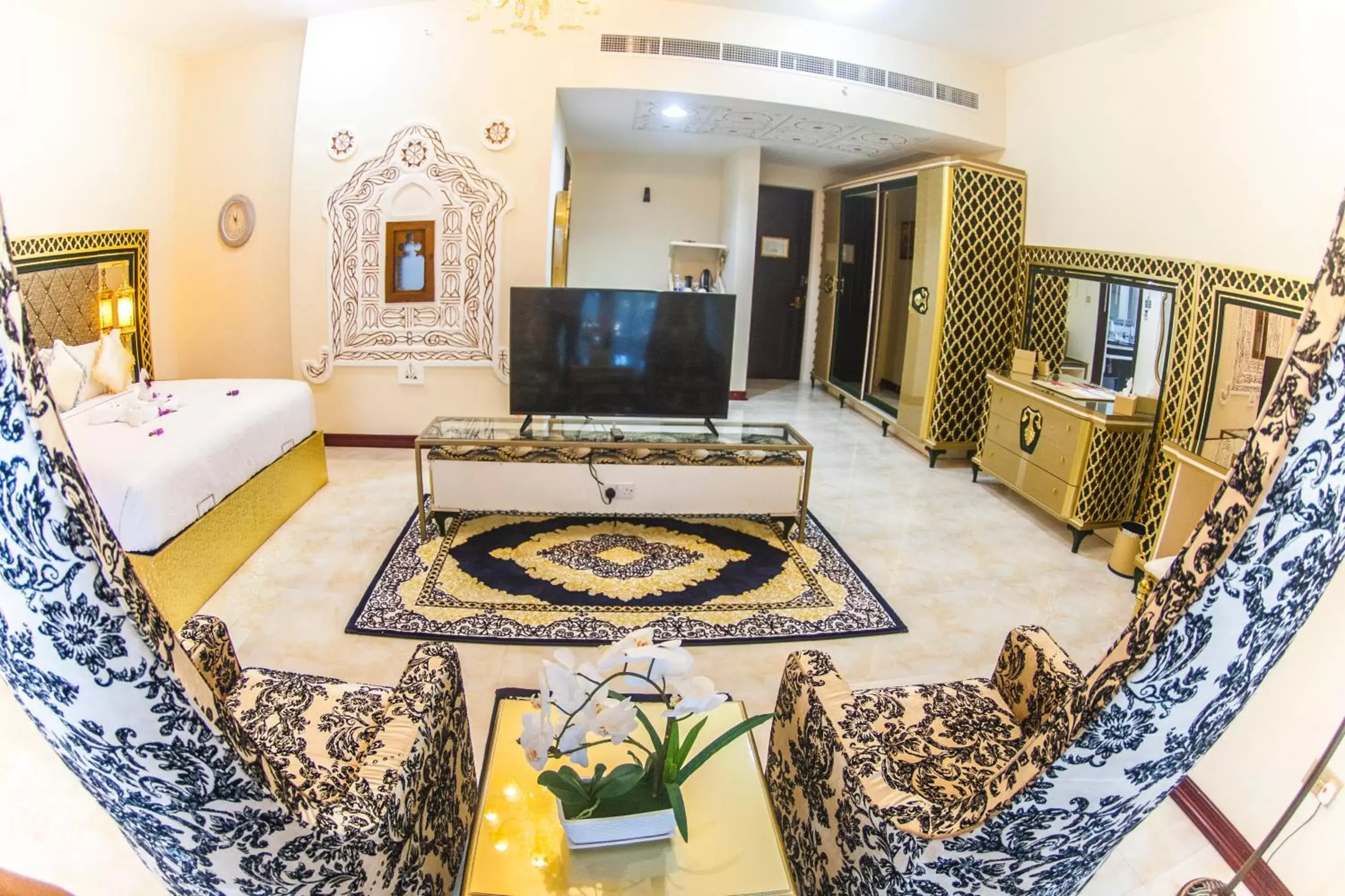 Living room, Seating Area in Madinat Al Bahr Business & Spa Hotel