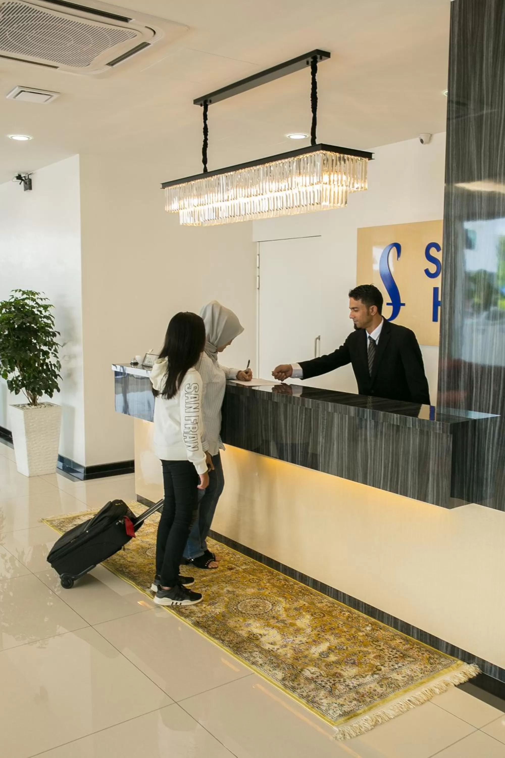 Lobby or reception in Savana Hotel & Serviced Apartments