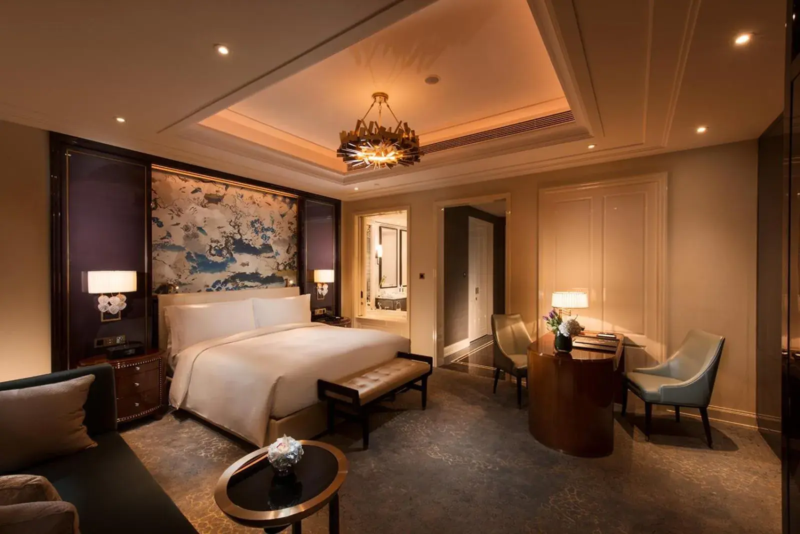 Bed in Waldorf Astoria Chengdu