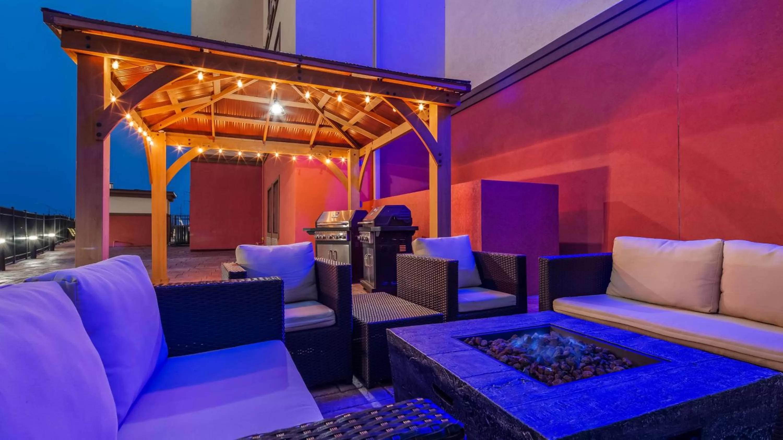Patio in Best Western Plus/Executive Residency Elk City