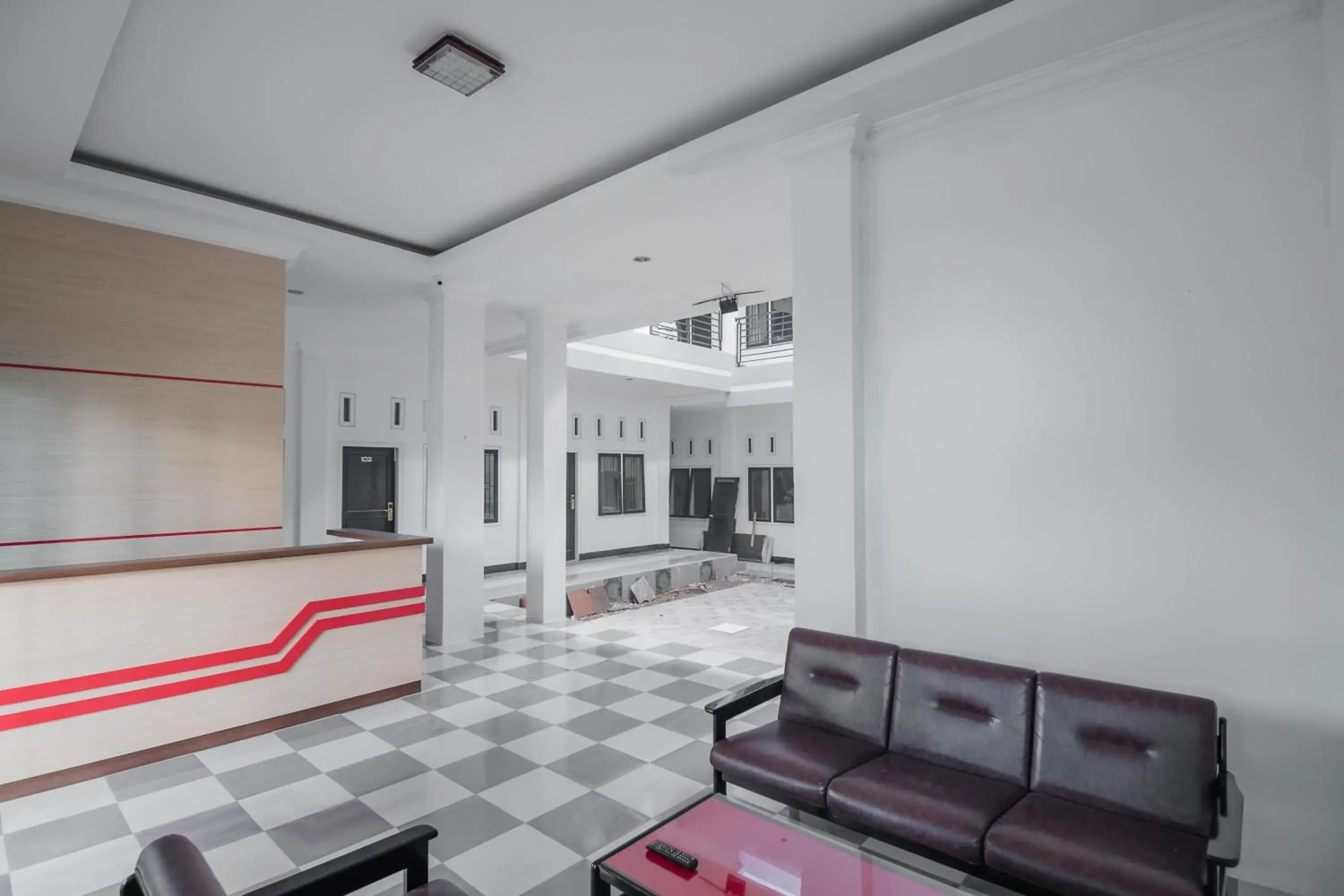 Lobby or reception in RedDoorz near Sultan Thaha Airport Jambi Lobby or reception in RedDoorz near Sultan Thaha Airport Jambi