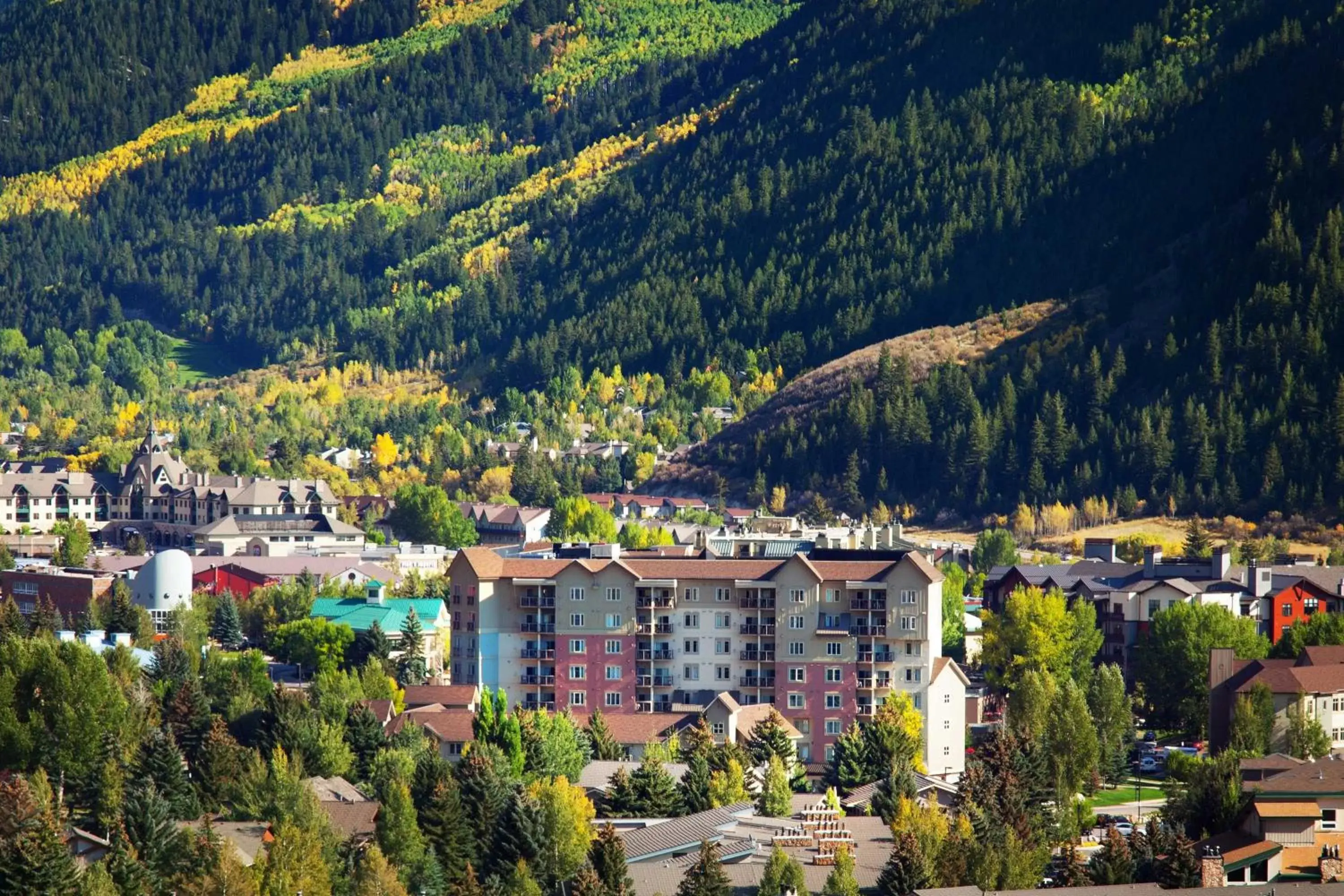 Property building, Bird's-eye View in Sheraton Mountain Vista Villas, Avon / Vail Valley