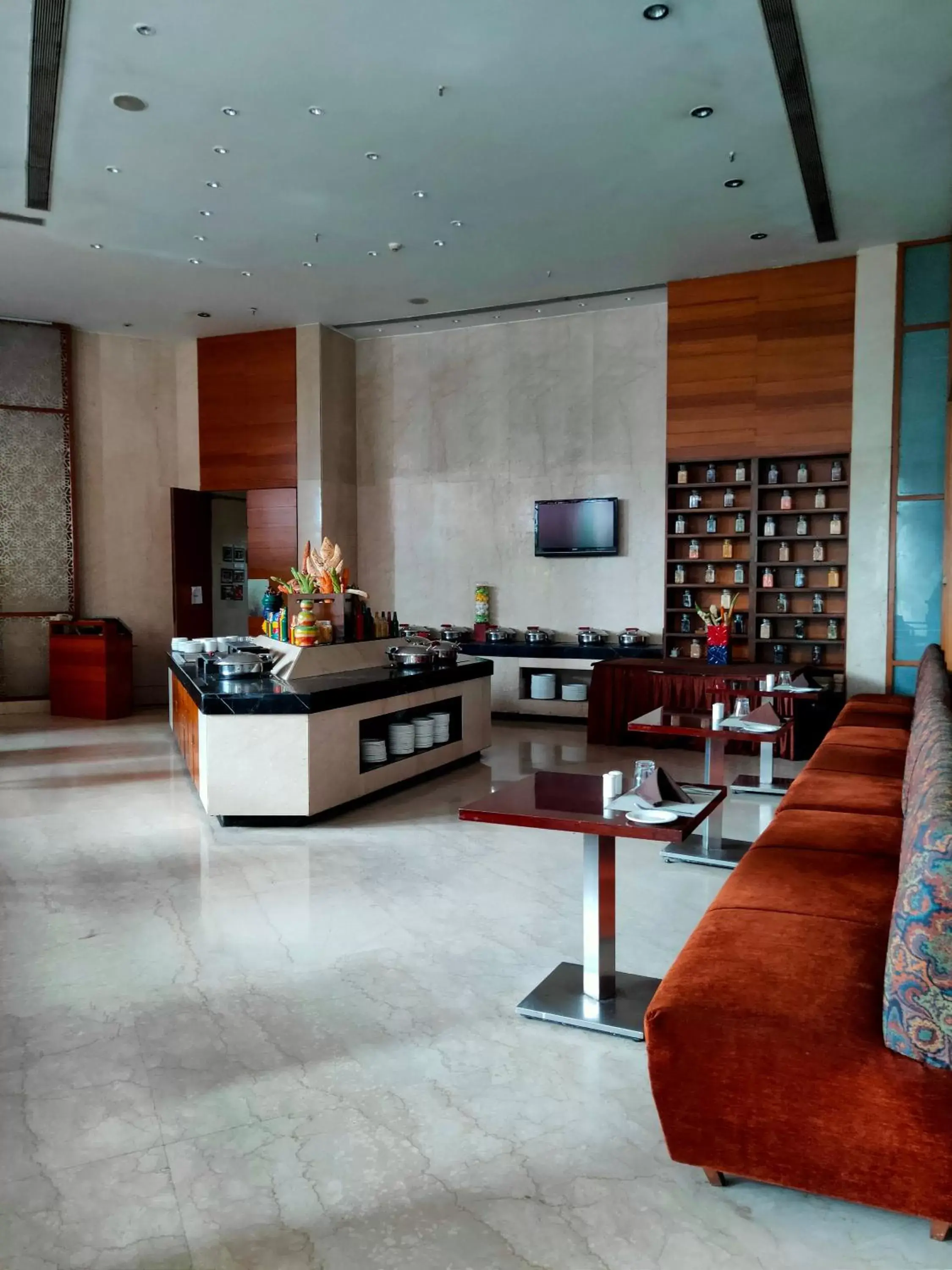 Restaurant/places to eat in Pride Plaza Hotel, Kolkata Restaurant/places to eat in Pride Plaza Hotel, Kolkata