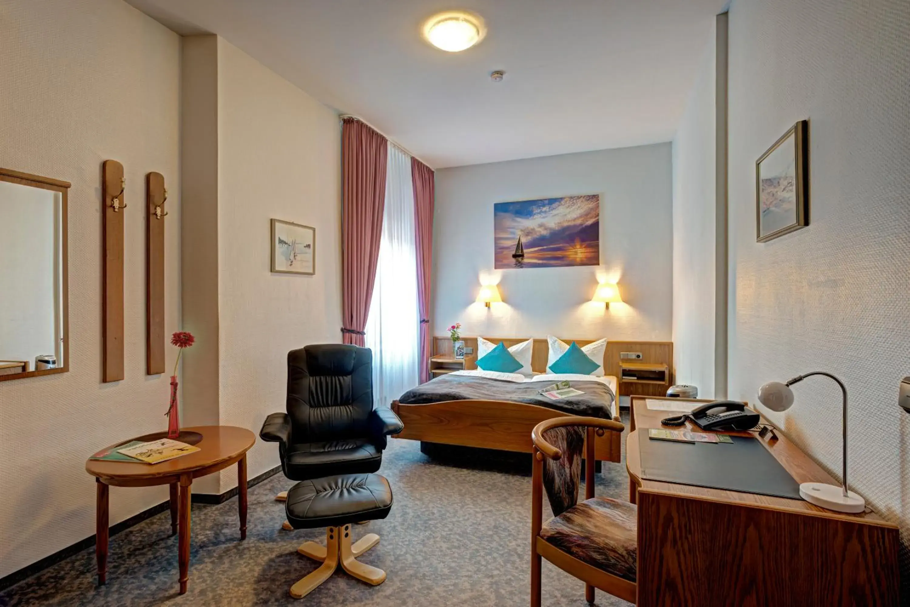 Photo of the whole room in Paulin Hotel Trier