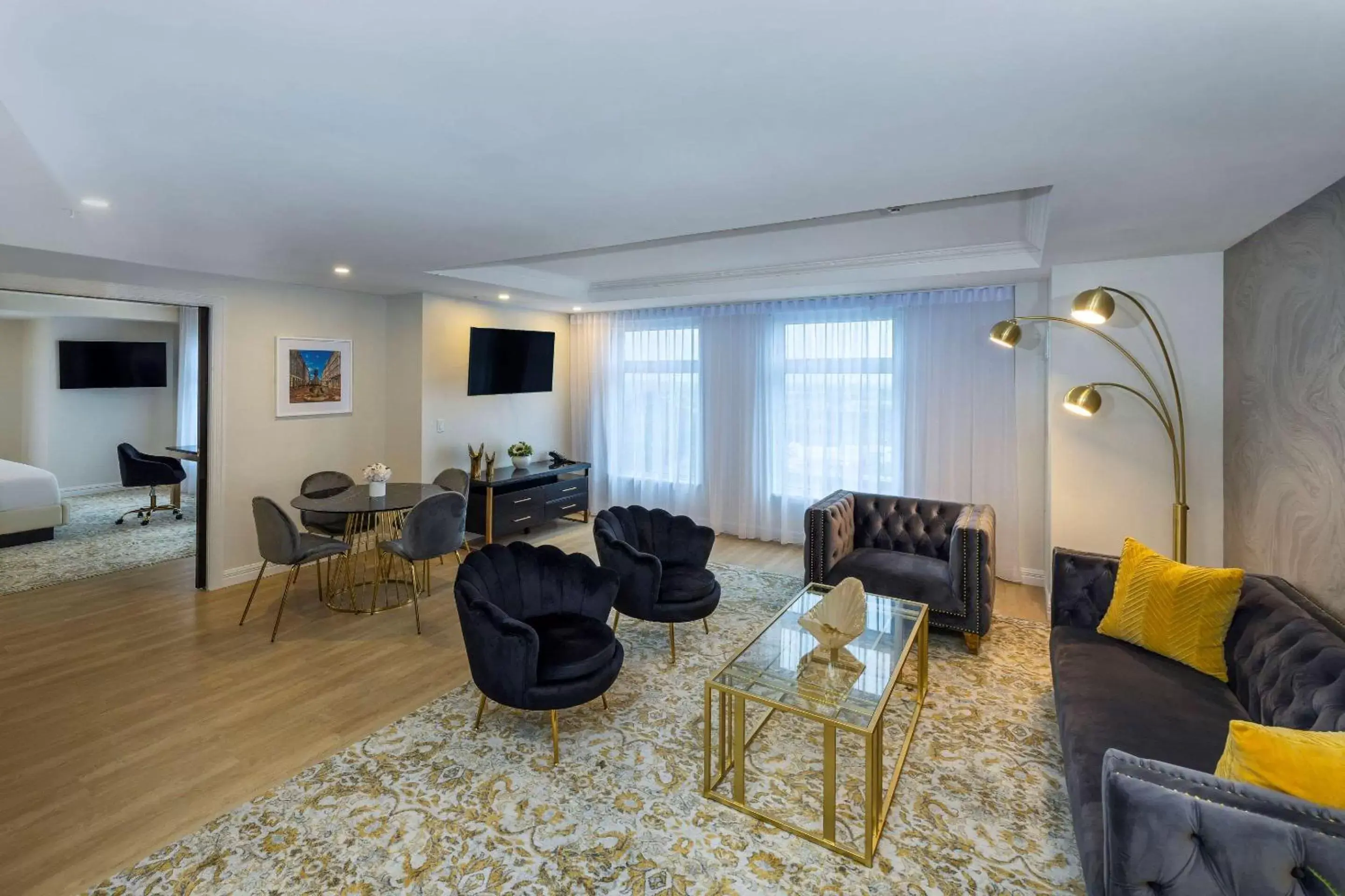 Bedroom, Seating Area in Halifax Tower Hotel & Conference Centre, Ascend Hotel Collection