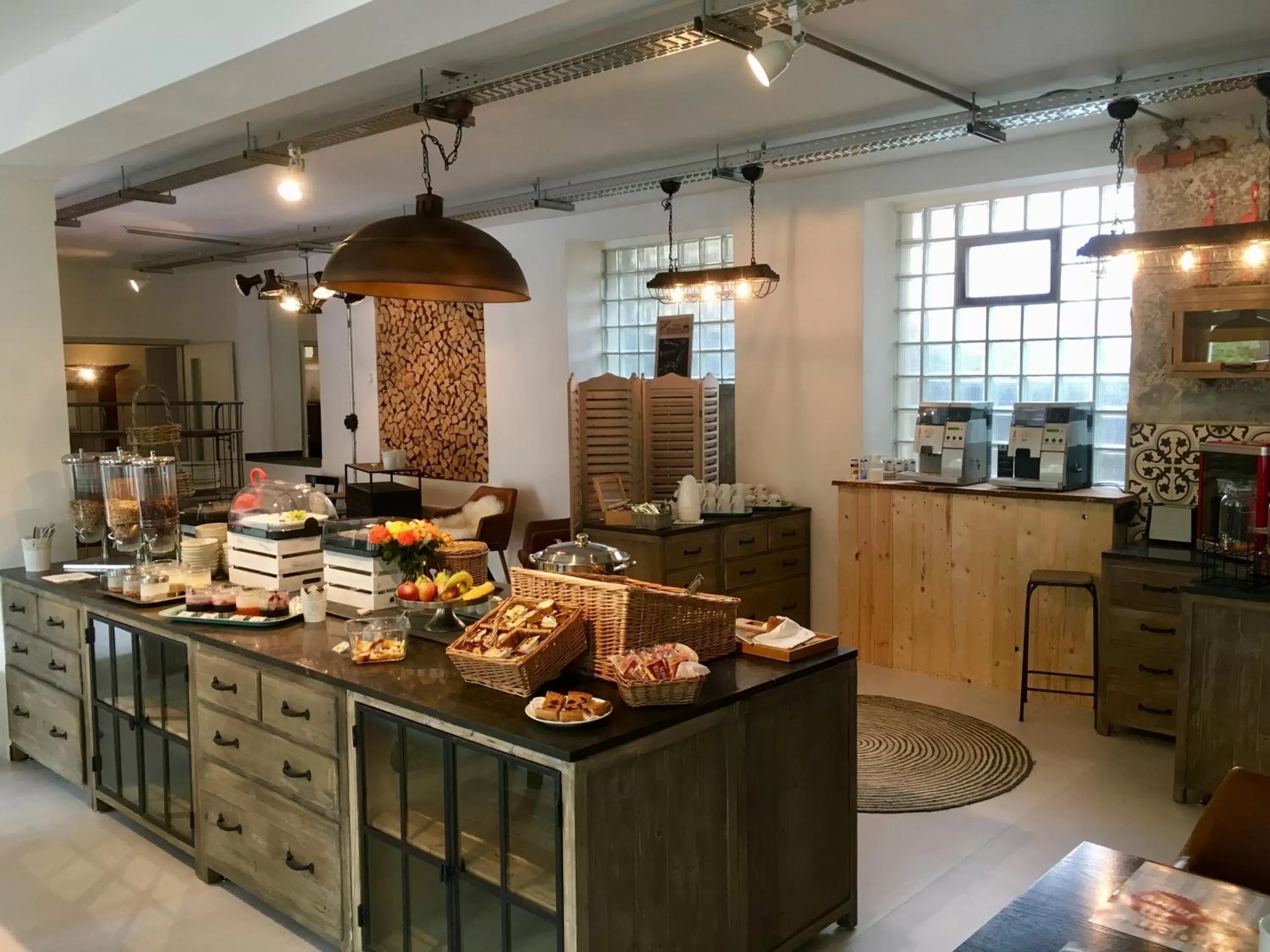 Coffee/tea facilities in KunstWerk B