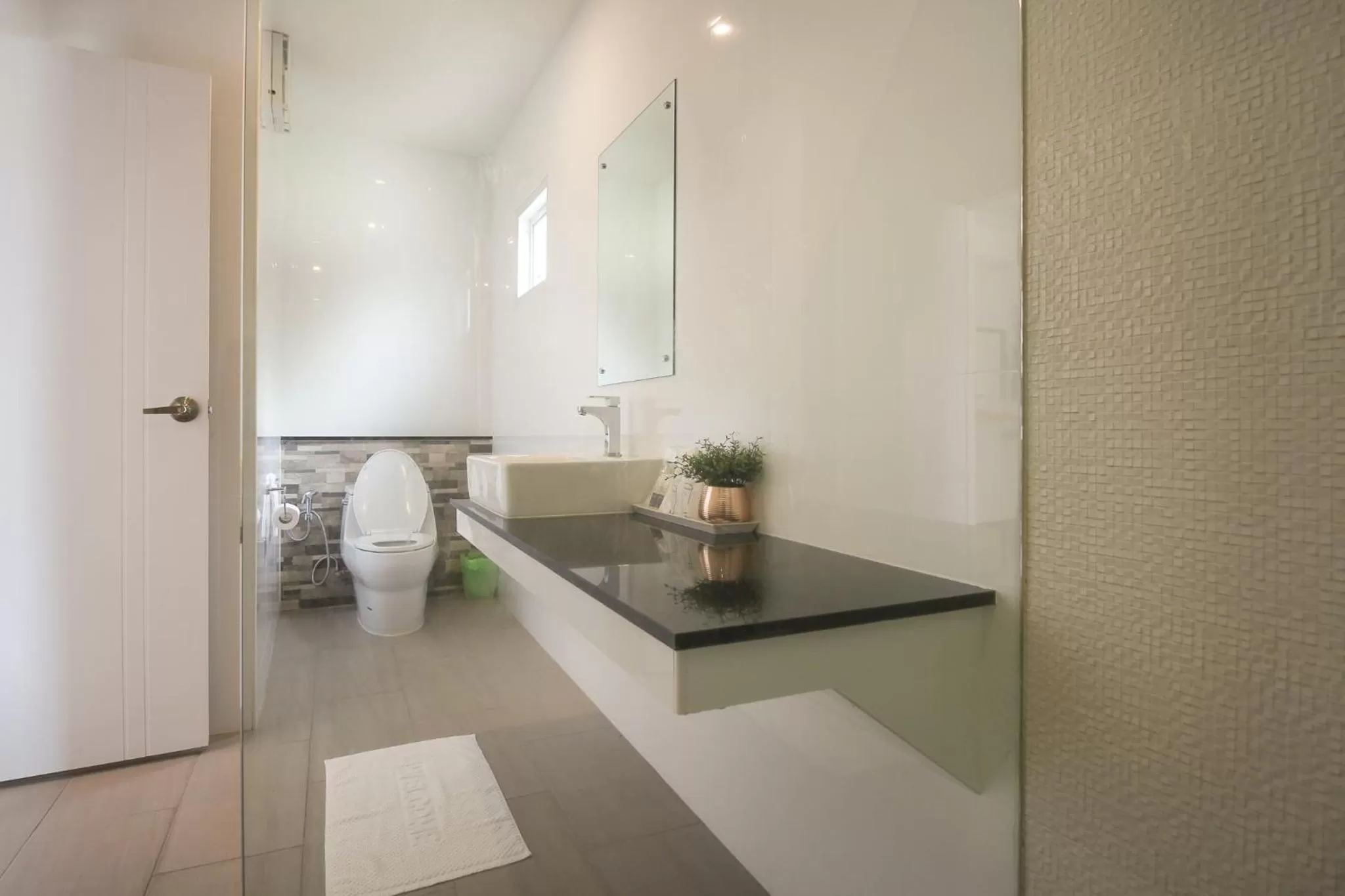 Bathroom in AKARD Private Villas Sattahip