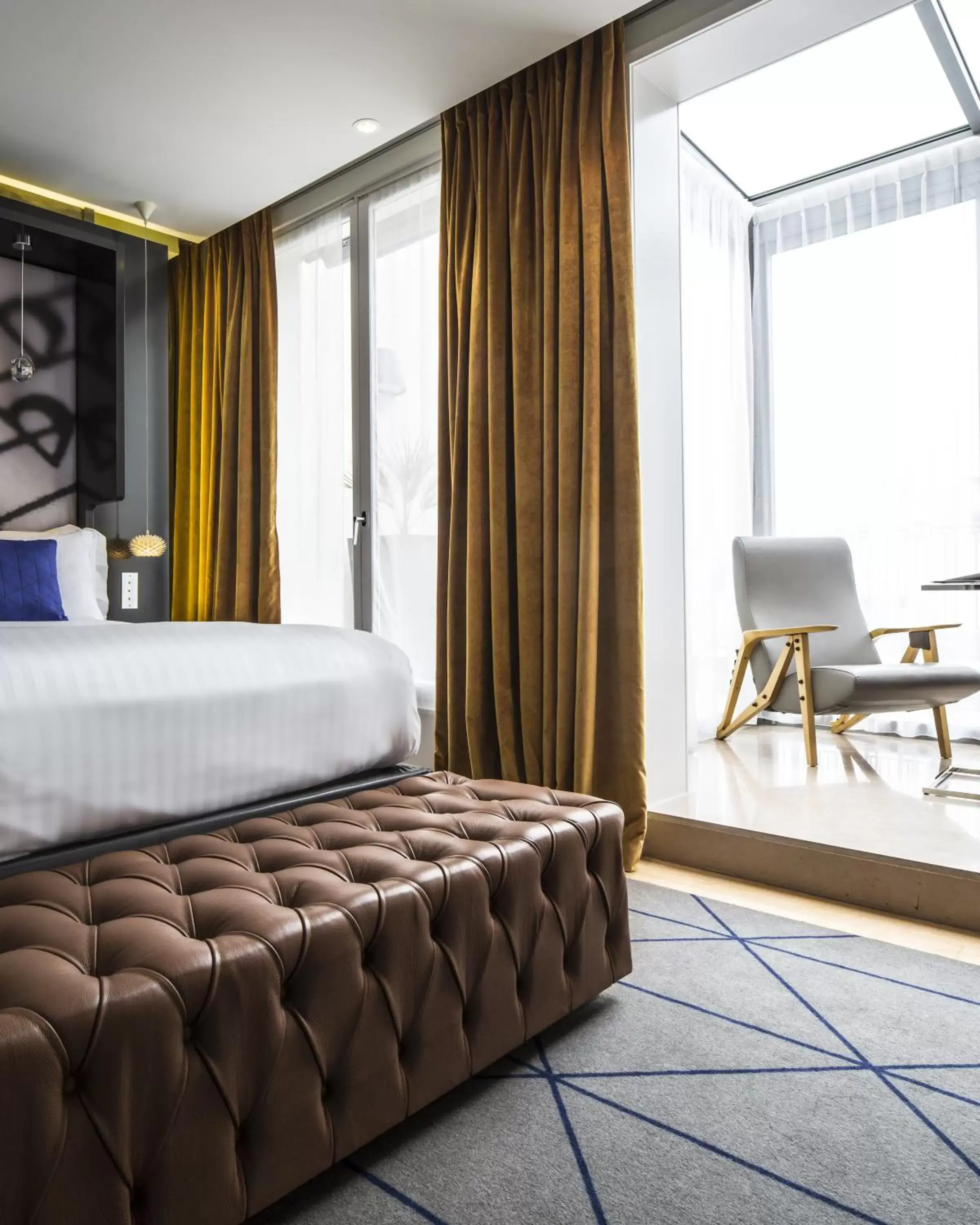 Balcony/Terrace, Bed in Hotel De Sers Champs Elysees