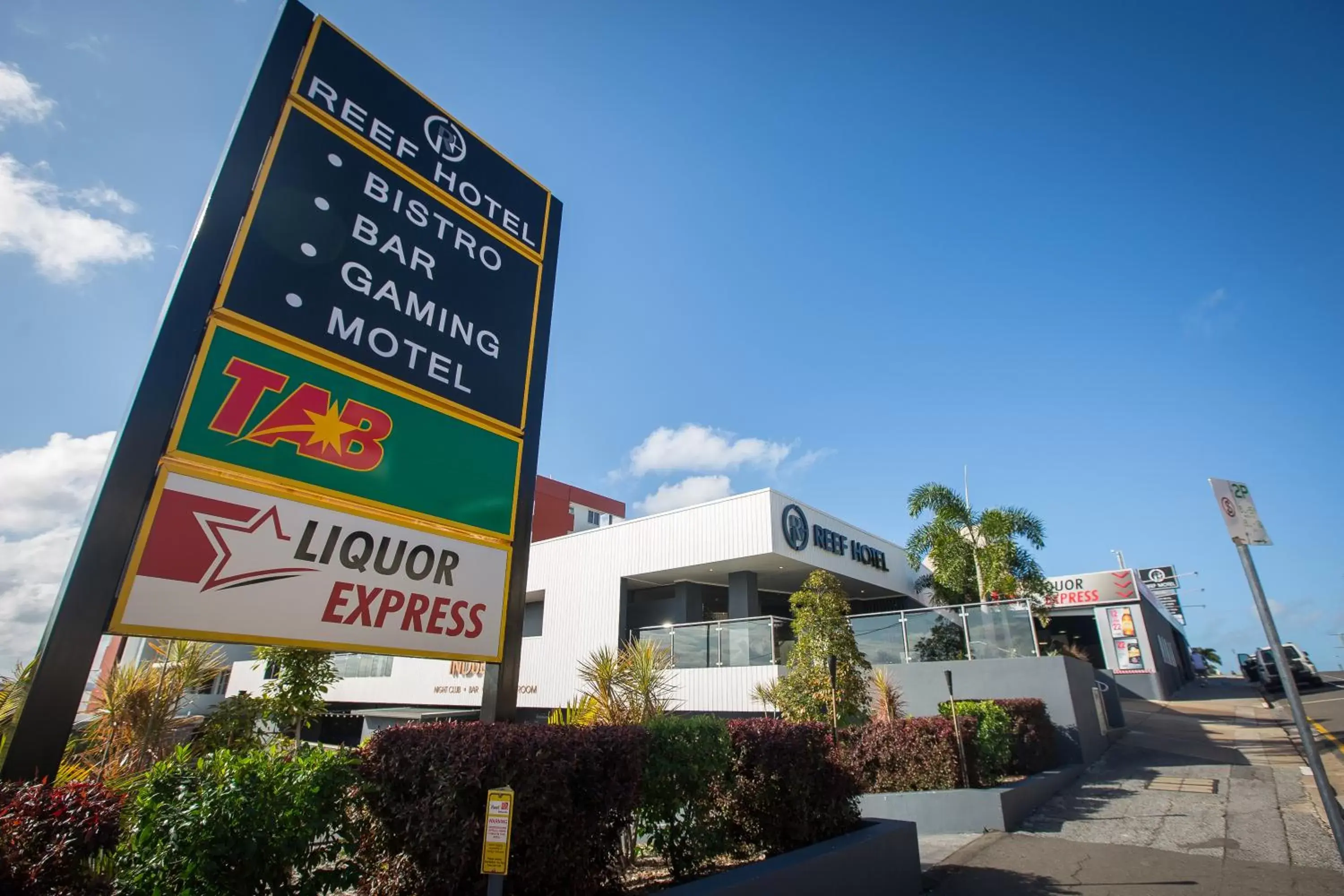 Property logo or sign, Property Building in Gladstone Reef Hotel Motel