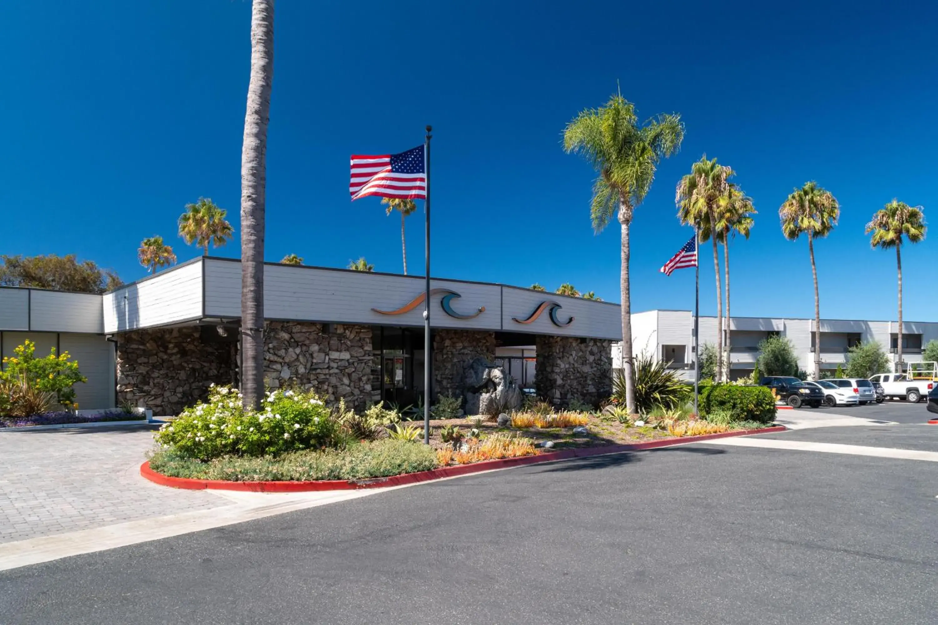 Property building in San Clemente Inn Property building in San Clemente Inn