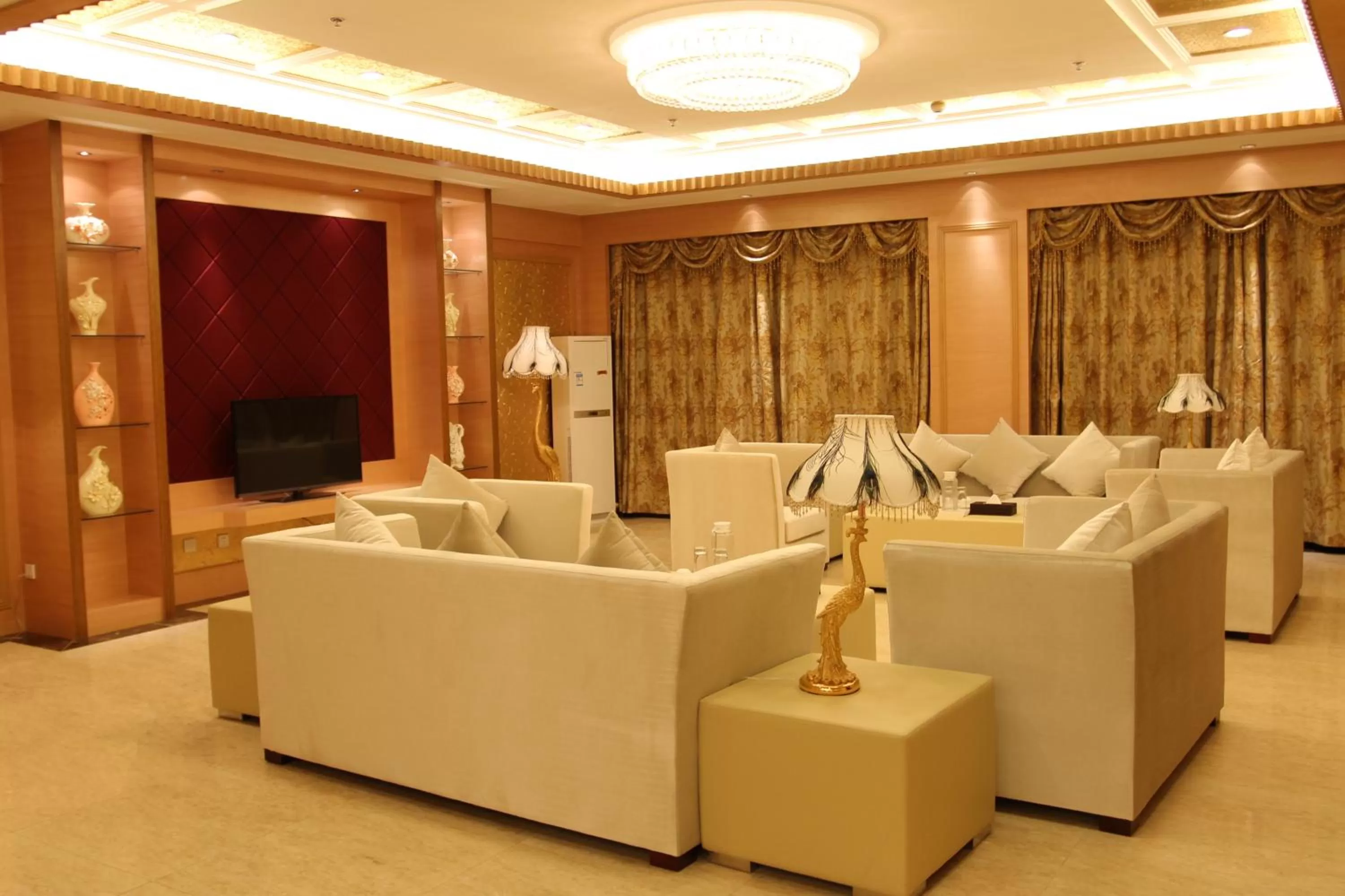 Seating area in Sogecoa Golden Peacock