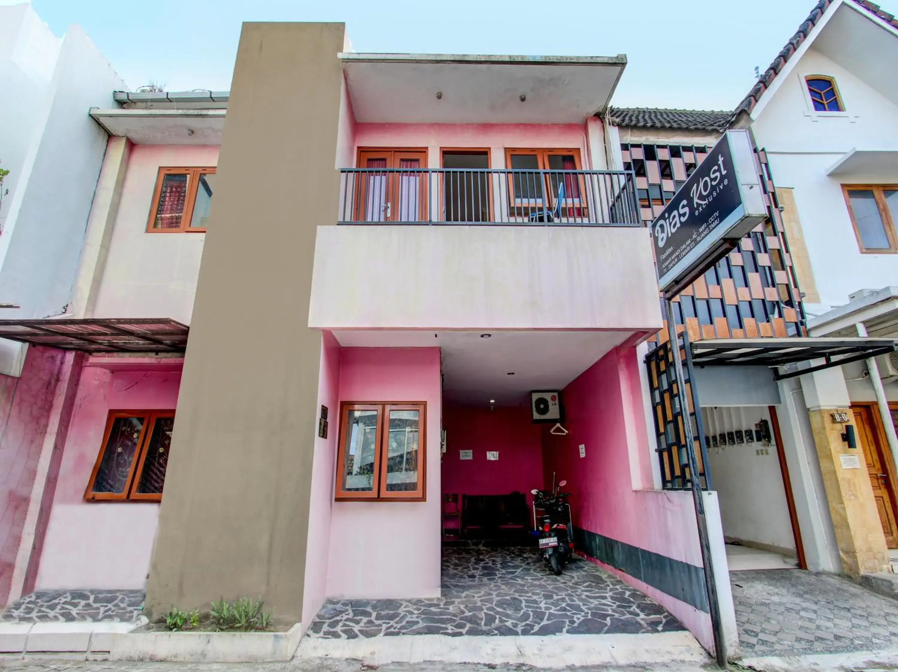 Property Building in OYO 92511 Dias Guesthouse Syariah