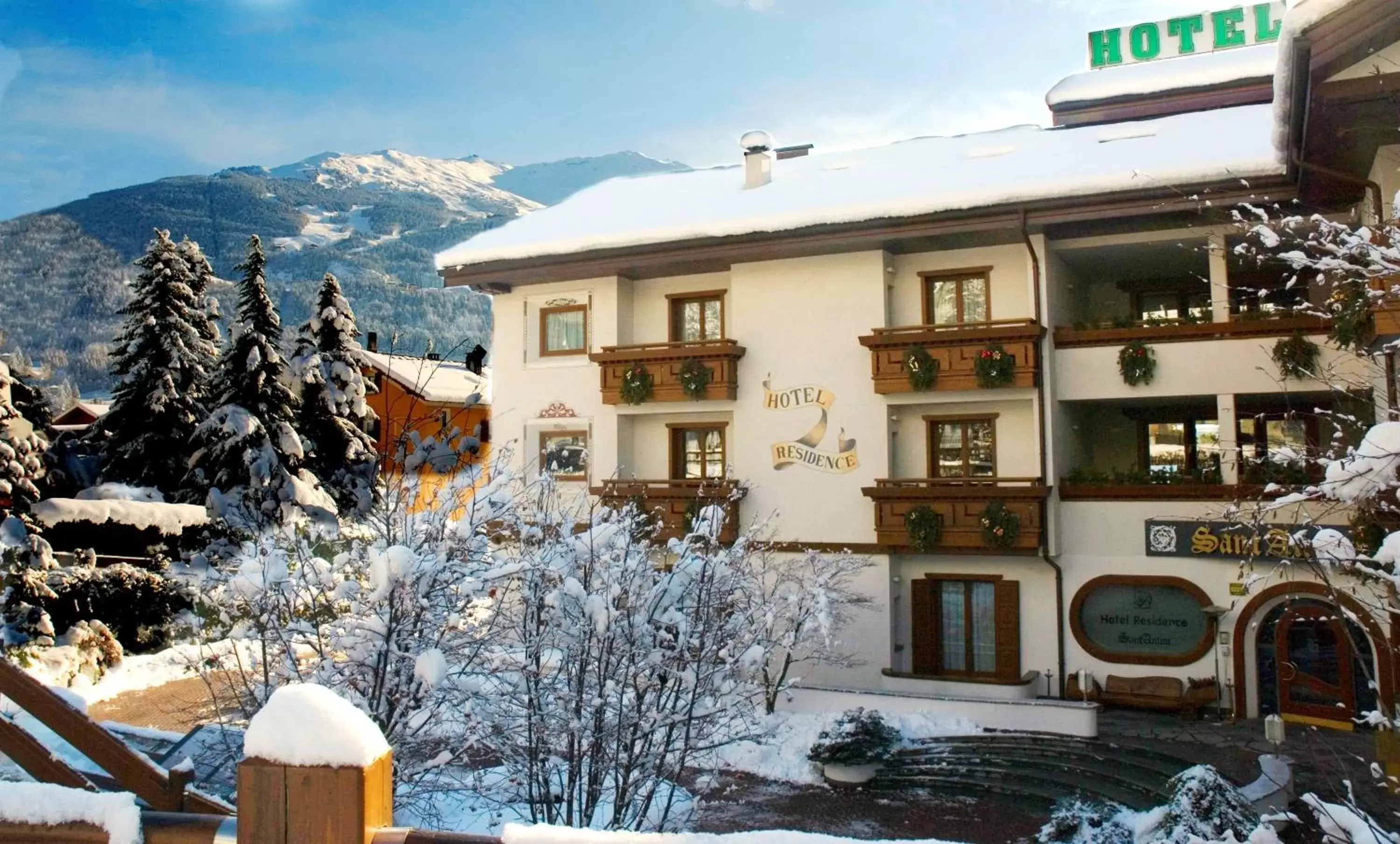 Property building, Winter in Hotel Santanton