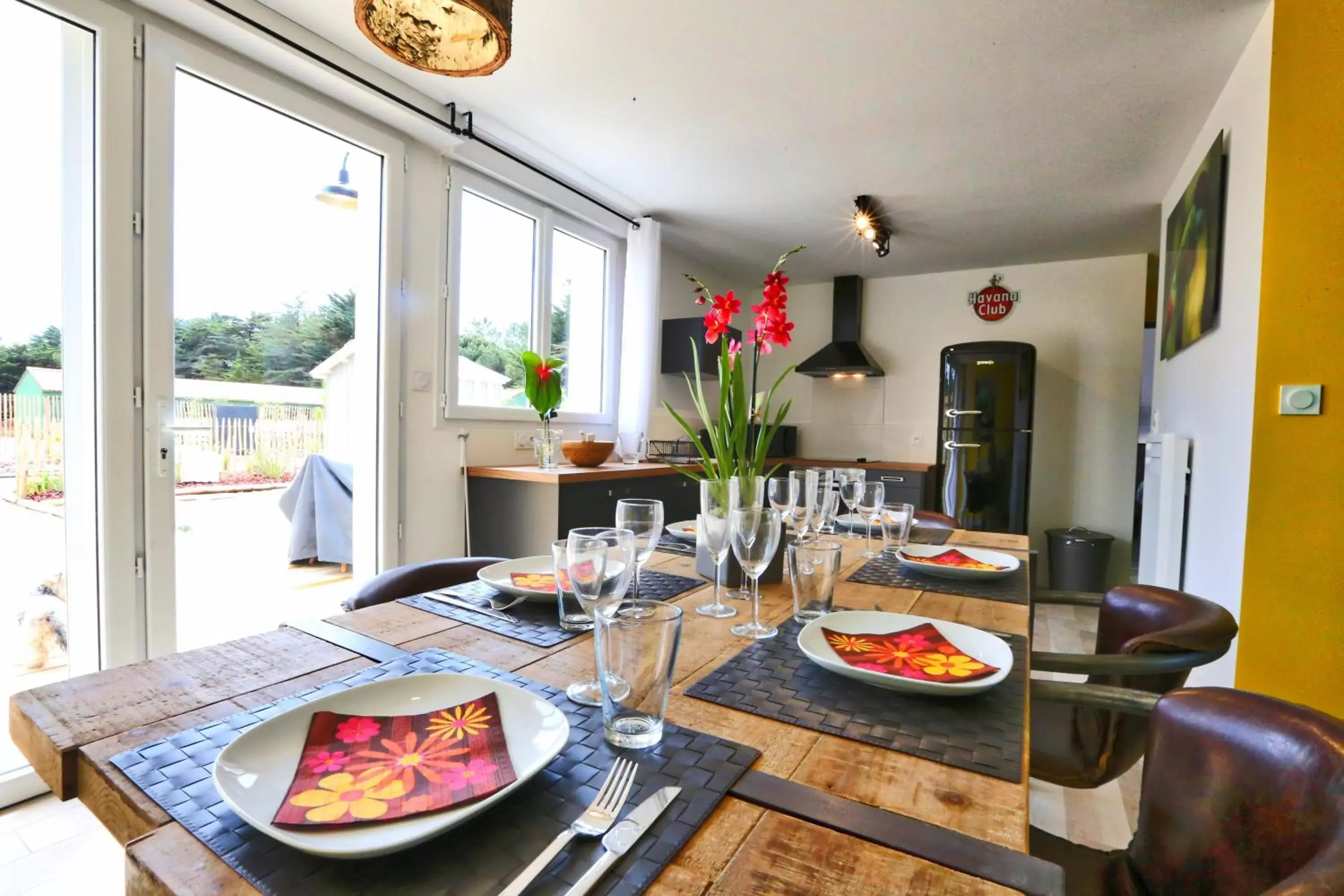 Kitchen or kitchenette, Dining Area in Domaine Le Sherwood