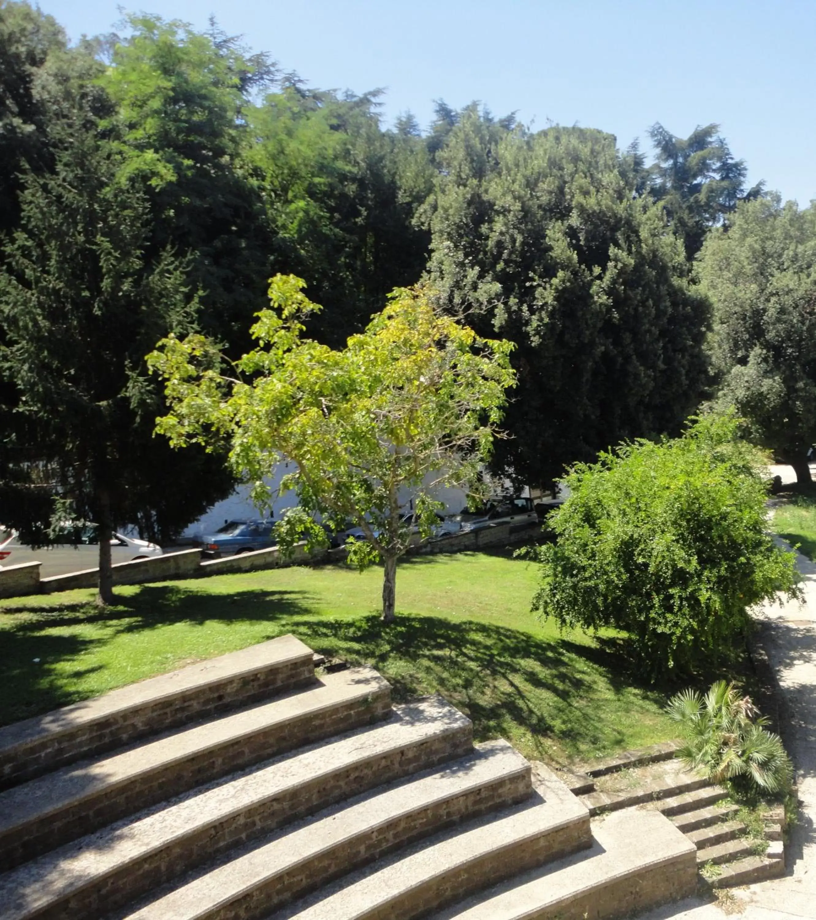 Facade/entrance, Garden in Villa Altieri