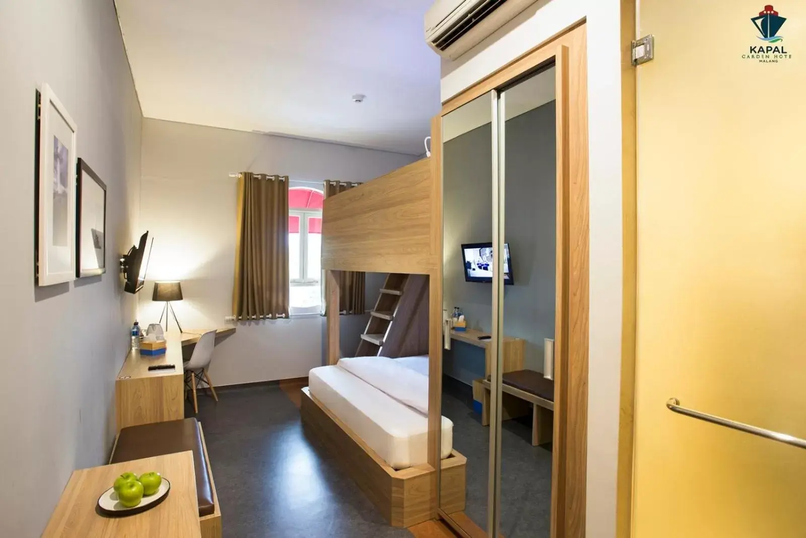 bunk bed in Kapal Garden Hotel Malang