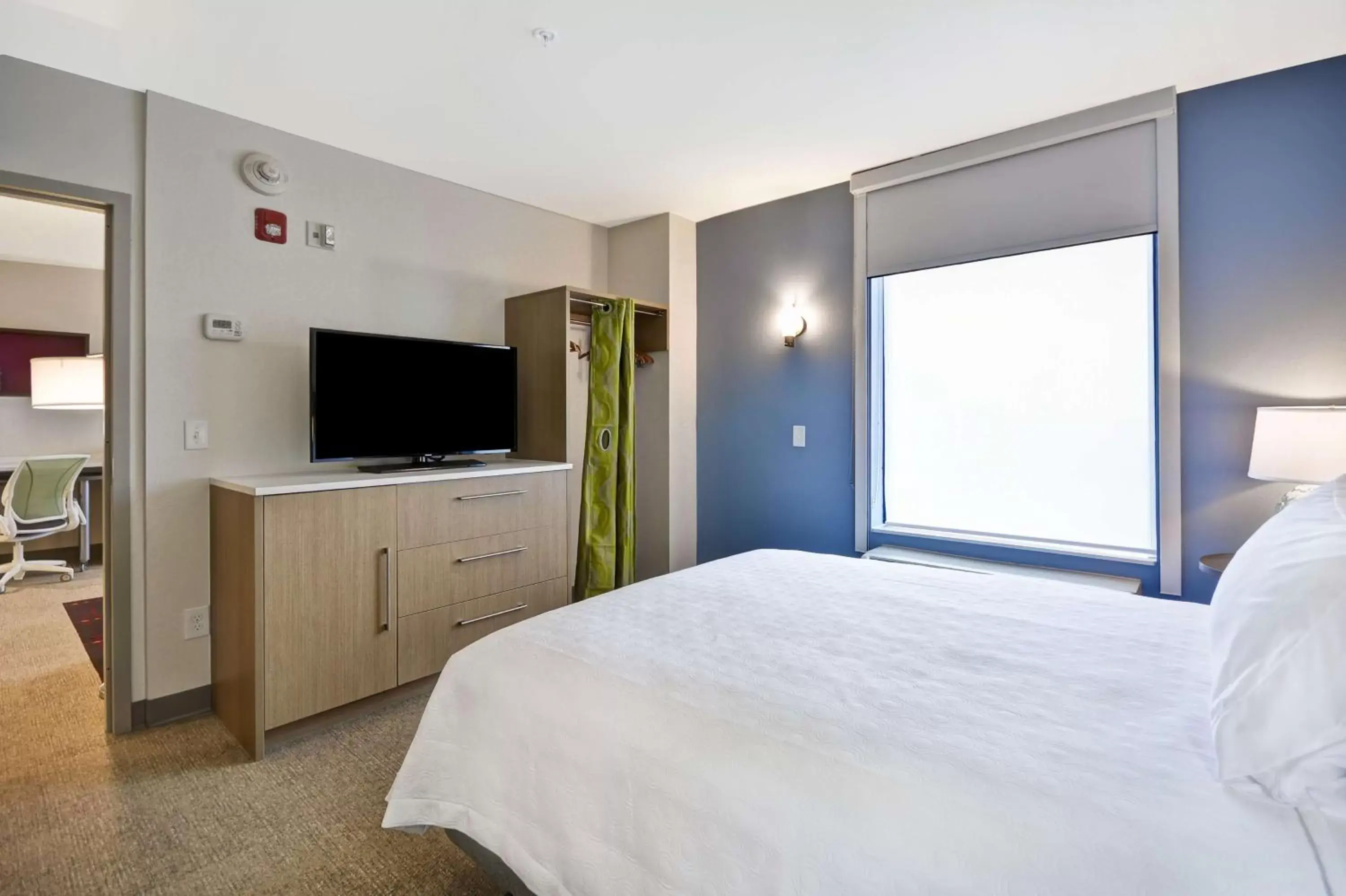 Bedroom, Bed in Home2 Suites By Hilton Columbus Airport East Broad