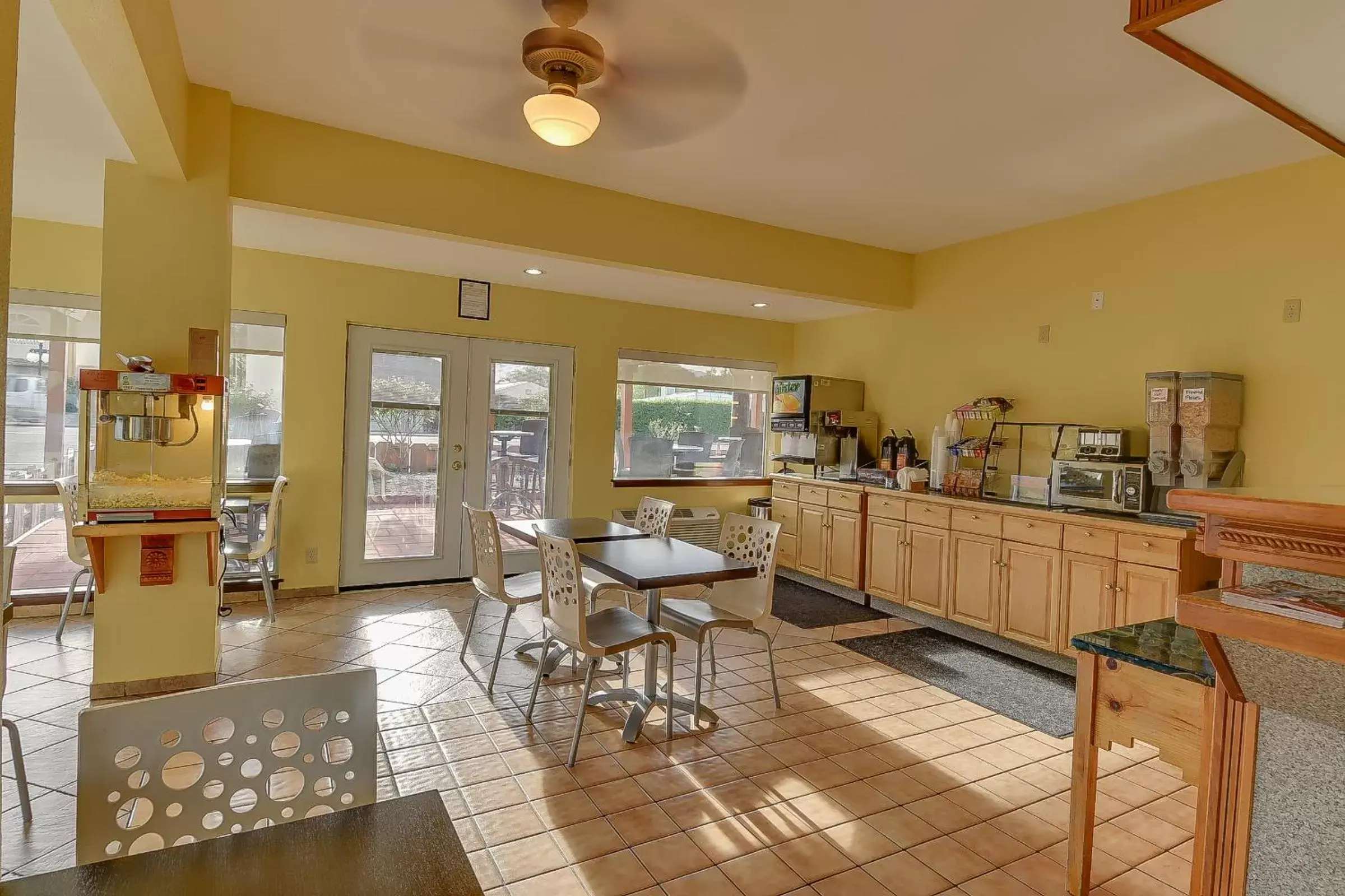 Restaurant/places to eat in Vagabond Inn Bishop Restaurant/places to eat in Vagabond Inn Bishop