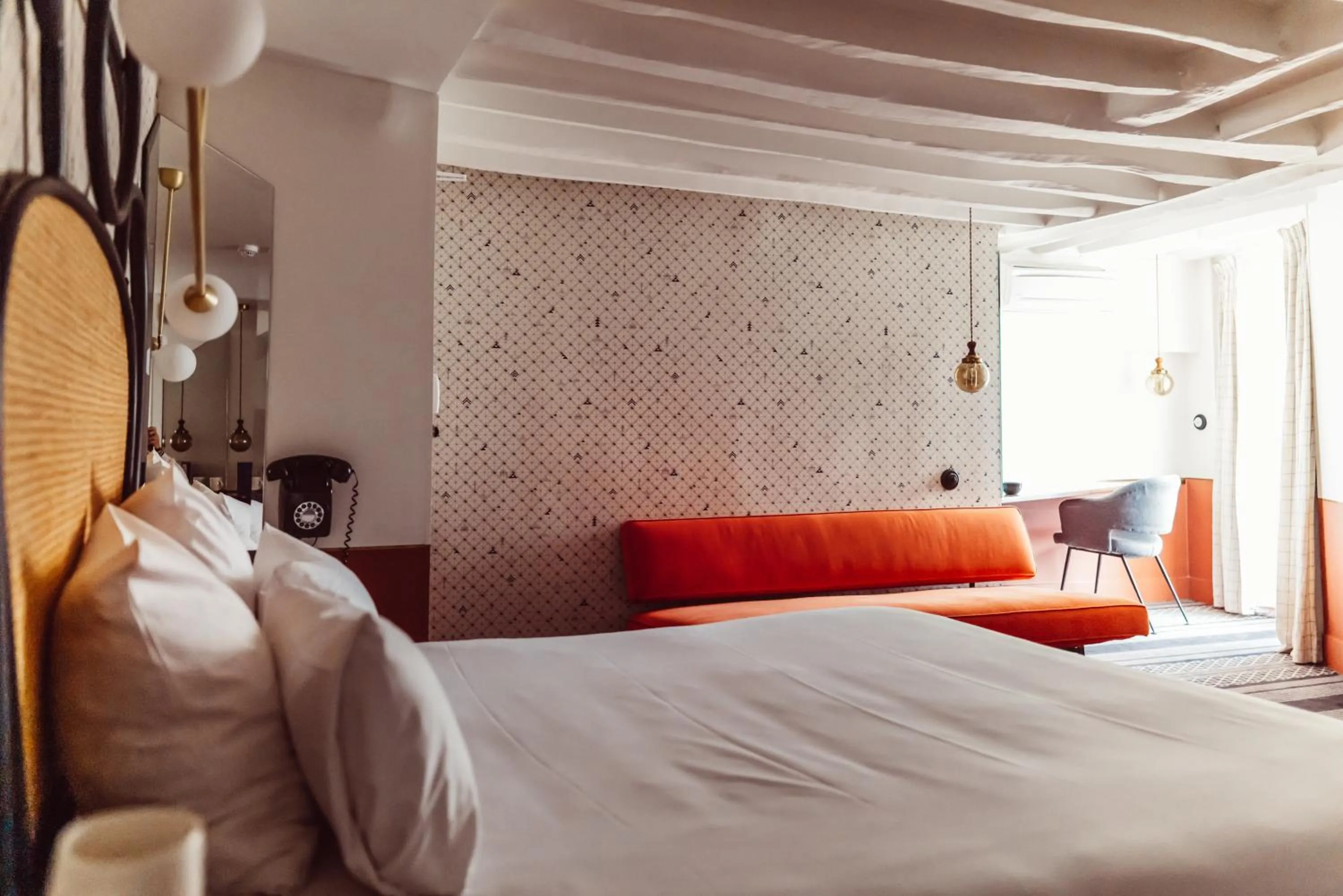 Seating area, Bed in Hotel Panache