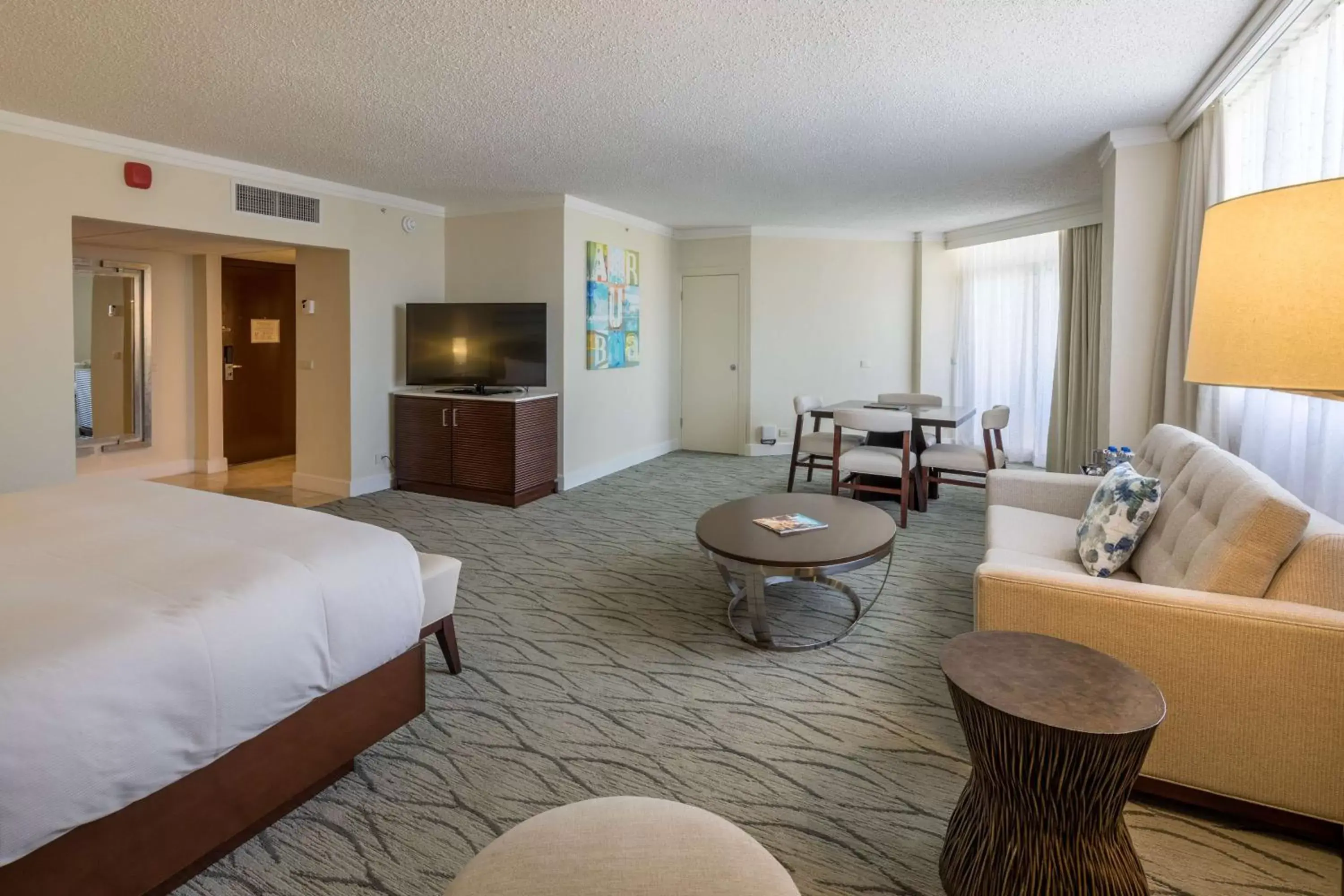 Bedroom, Seating Area in Hilton Aruba Caribbean Resort & Casino