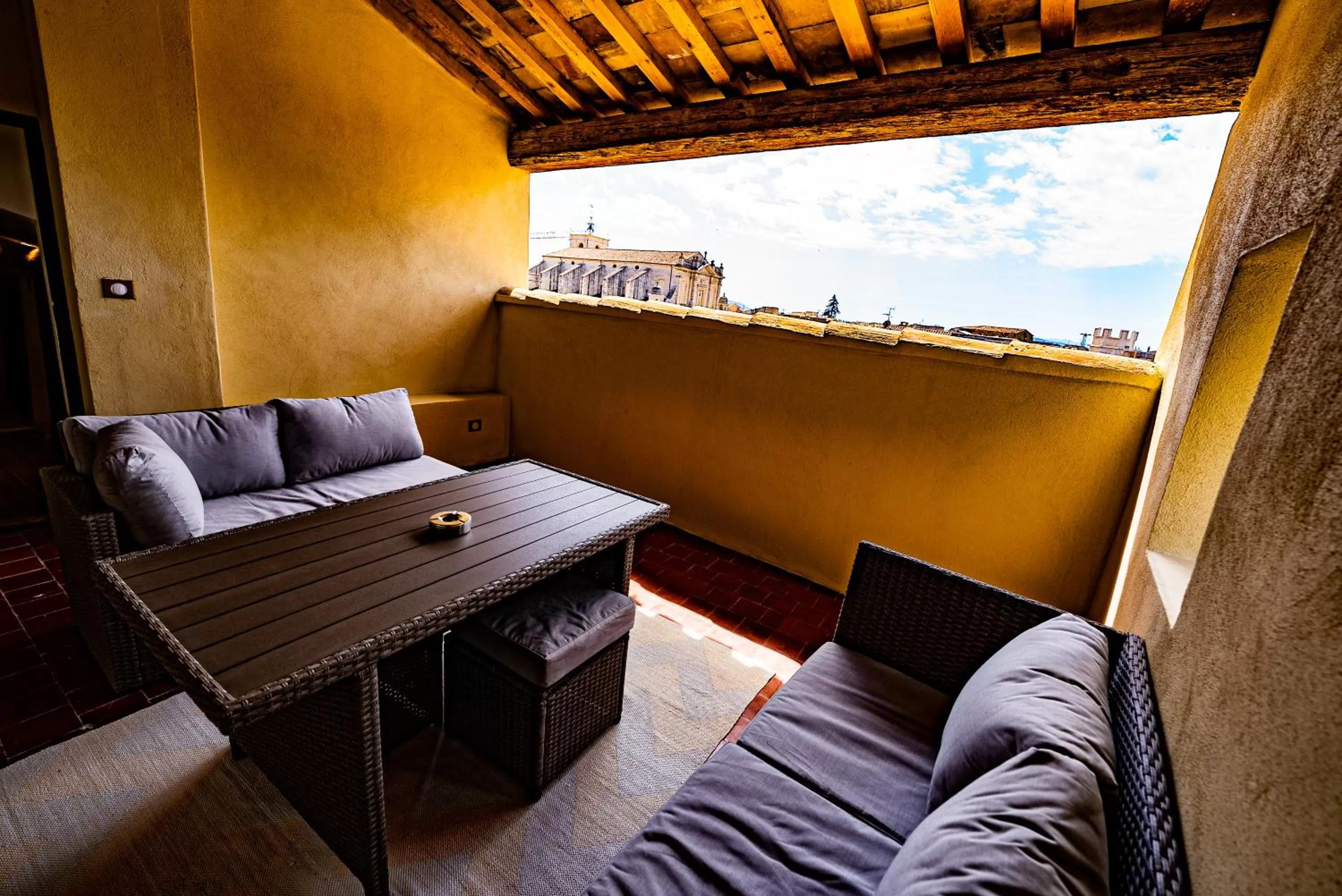 Living room in Le Clos Violette et Le 11 D'Aglaé - Hôtel de Charme Design de Luxe
