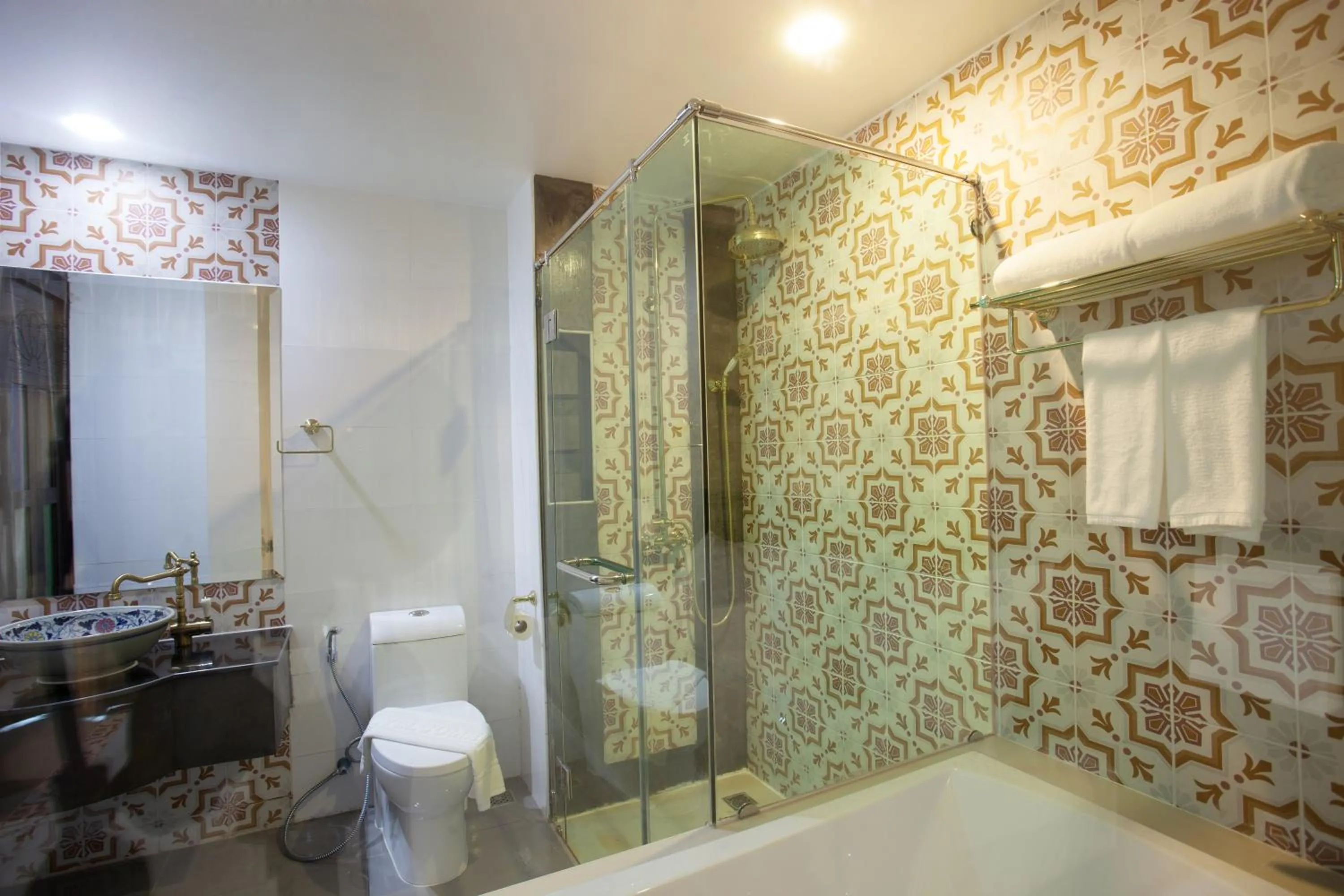 Bathroom in Grand Supicha City Hotel