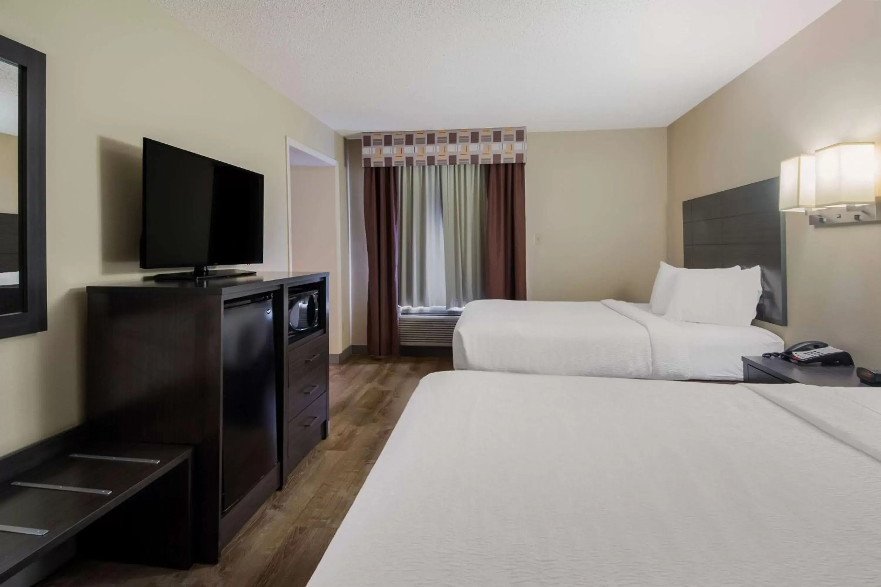 Bedroom, Bed in SureStay Plus Hotel by Best Western Jackson