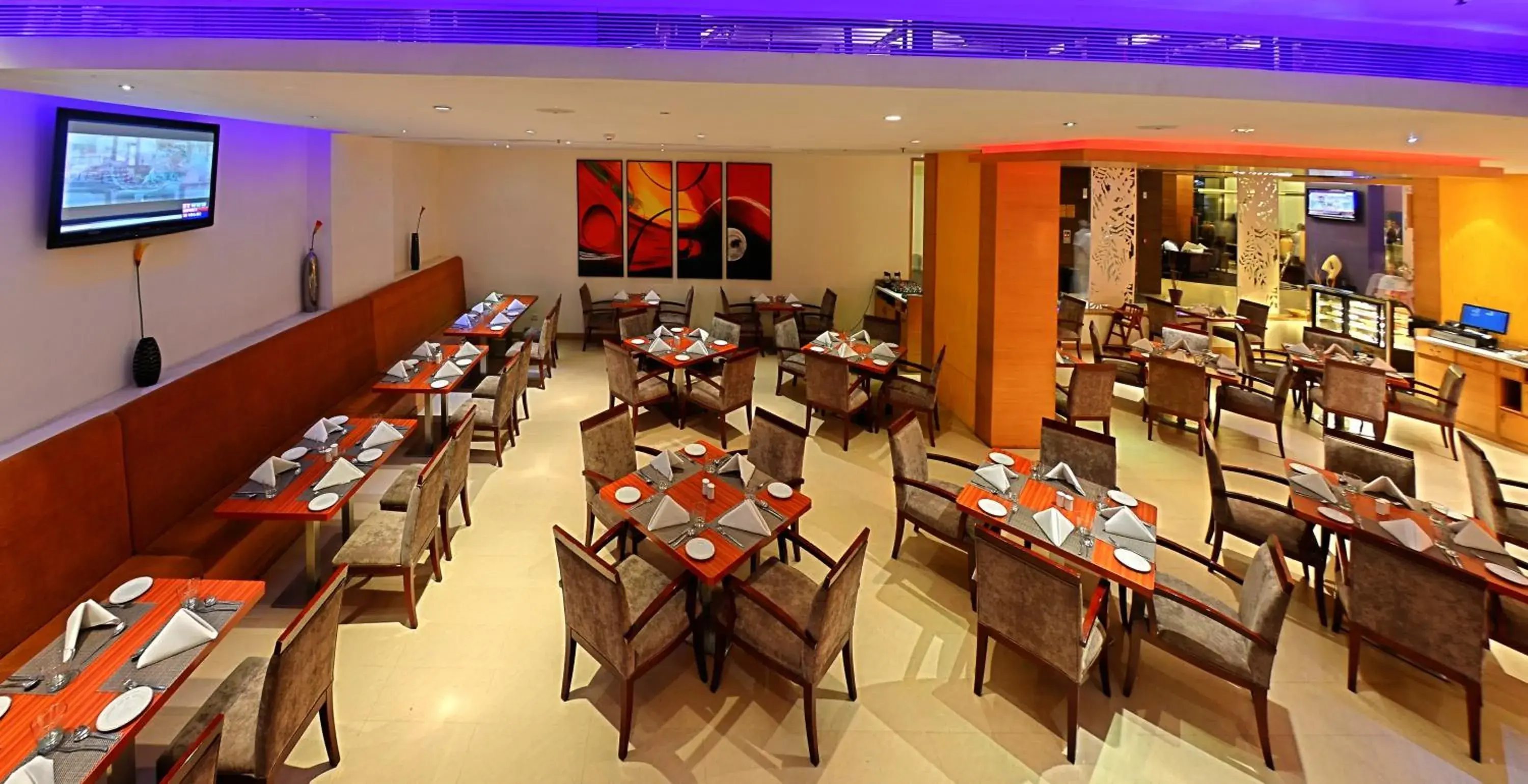 Restaurant/Places to Eat in Hotel Gokulam Park - Coimbatore