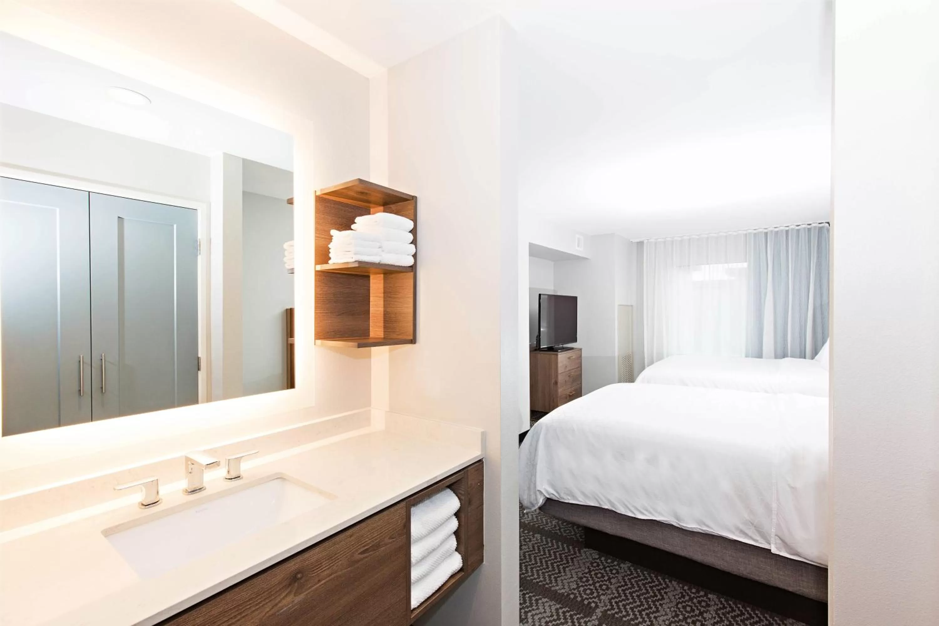 Bathroom, Bed in Staybridge Suites - Denver North - Thornton by IHG