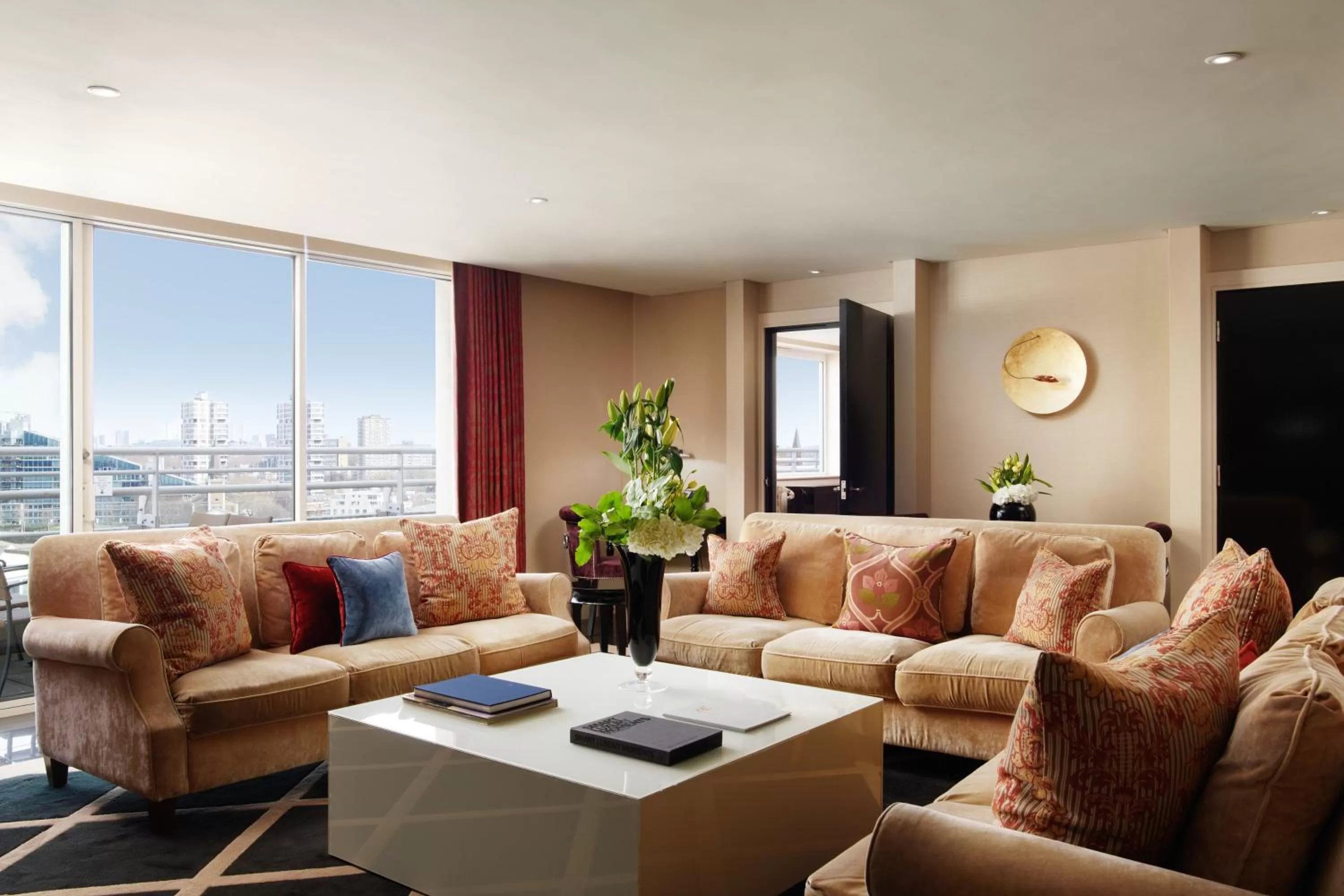 Living room in The Chelsea Harbour Hotel and Spa