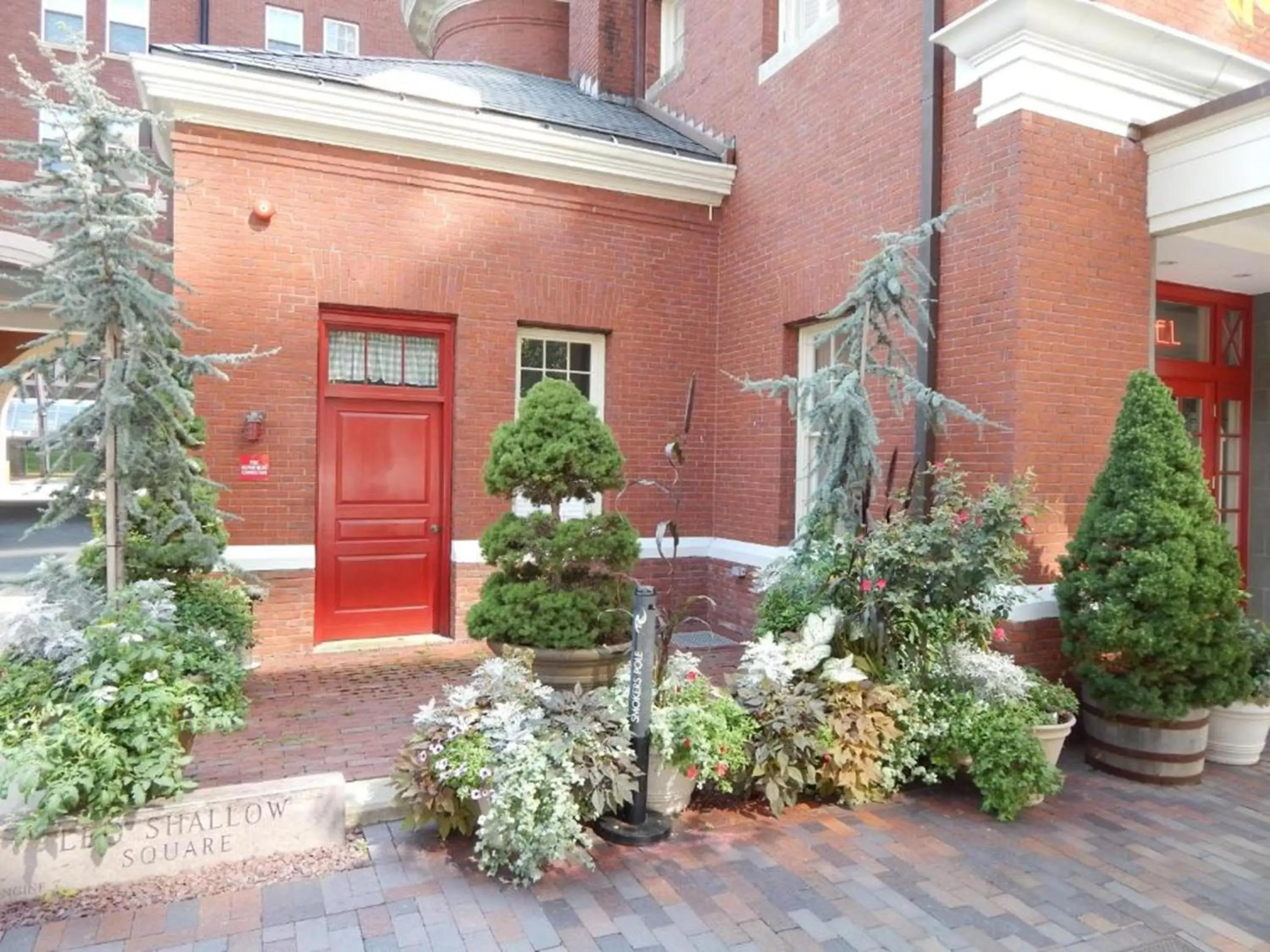 Property building in The Kendall Hotel at the Engine 7 Firehouse