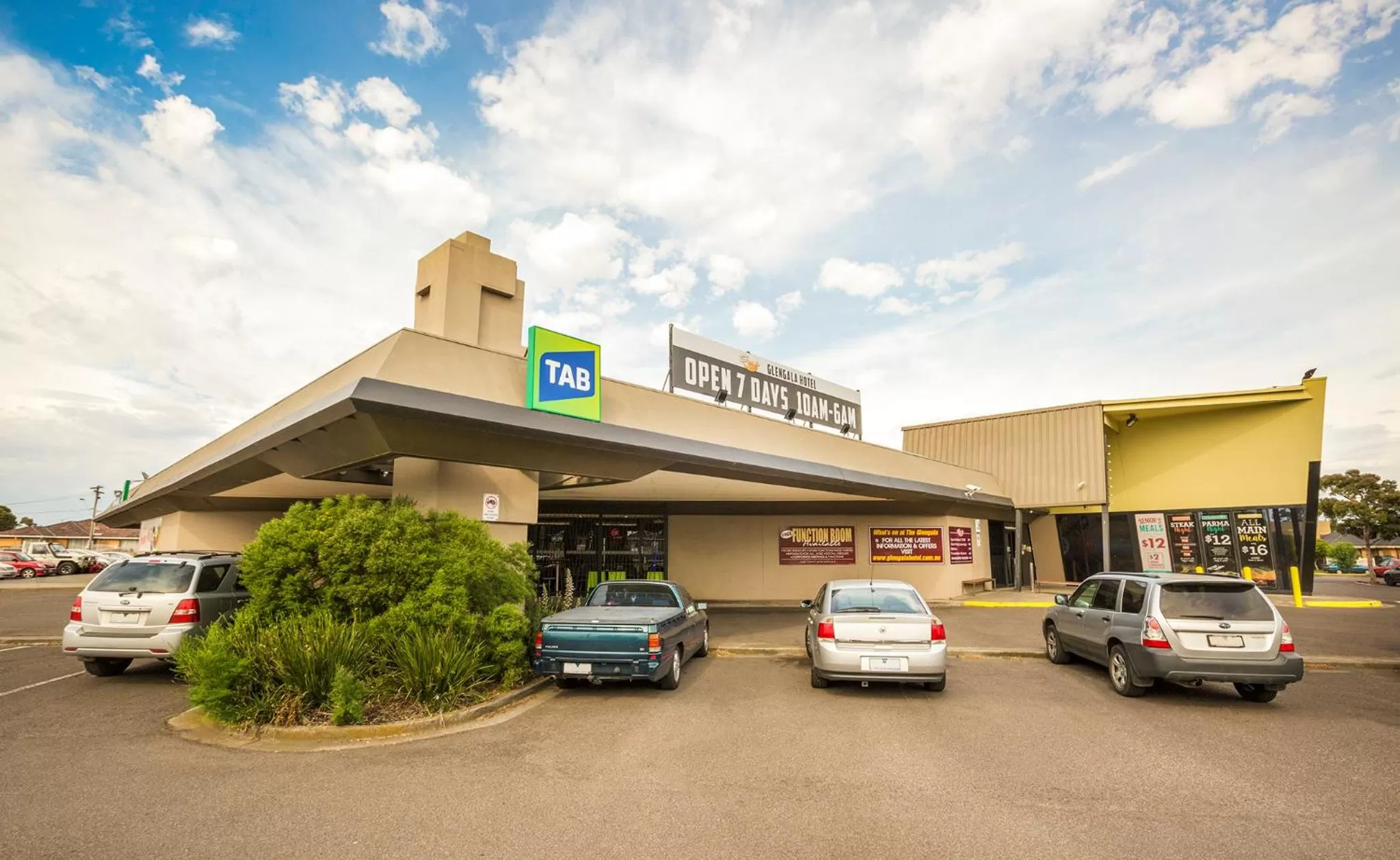 Property building in Nightcap at Glengala Hotel