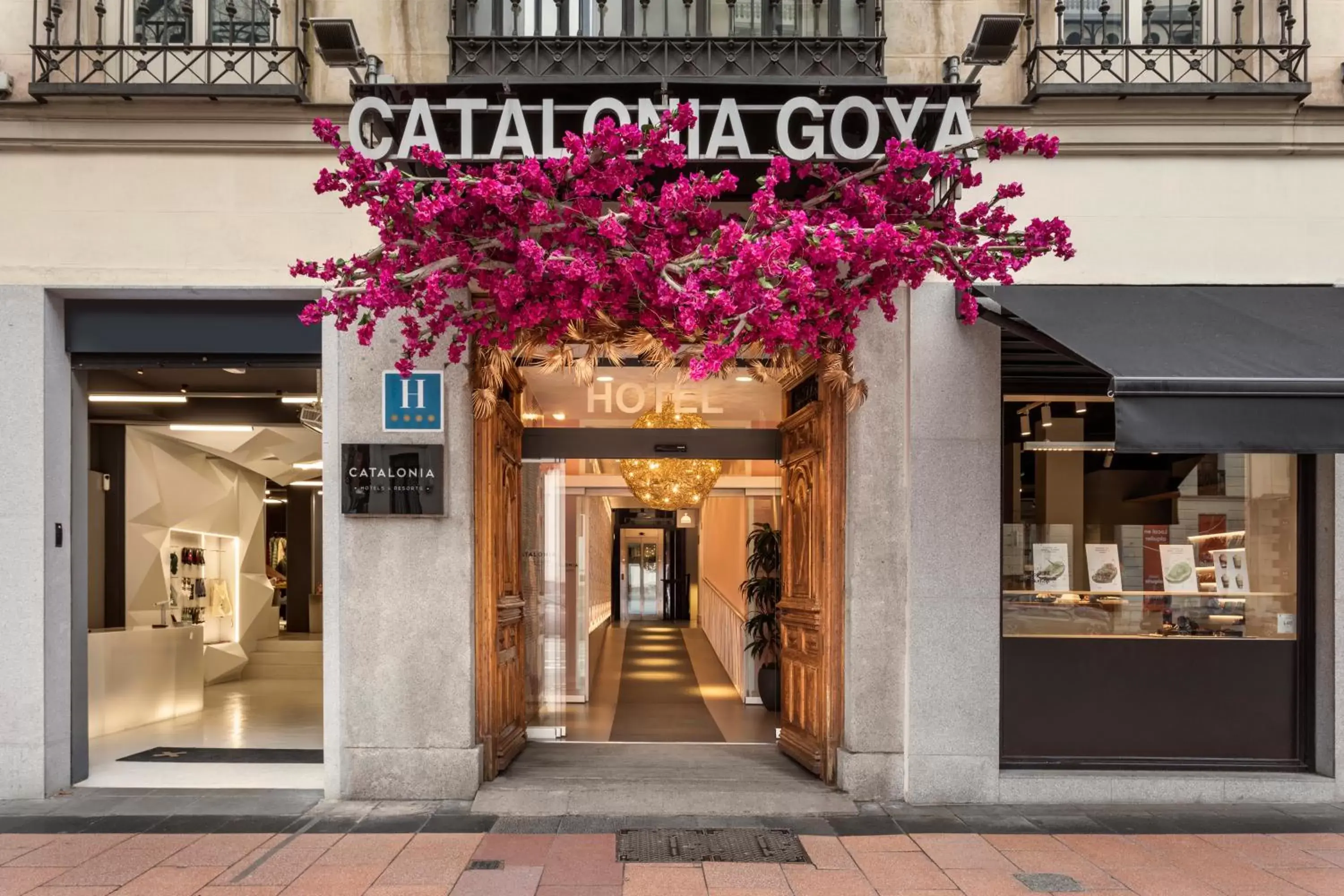 Facade/entrance in Catalonia Goya