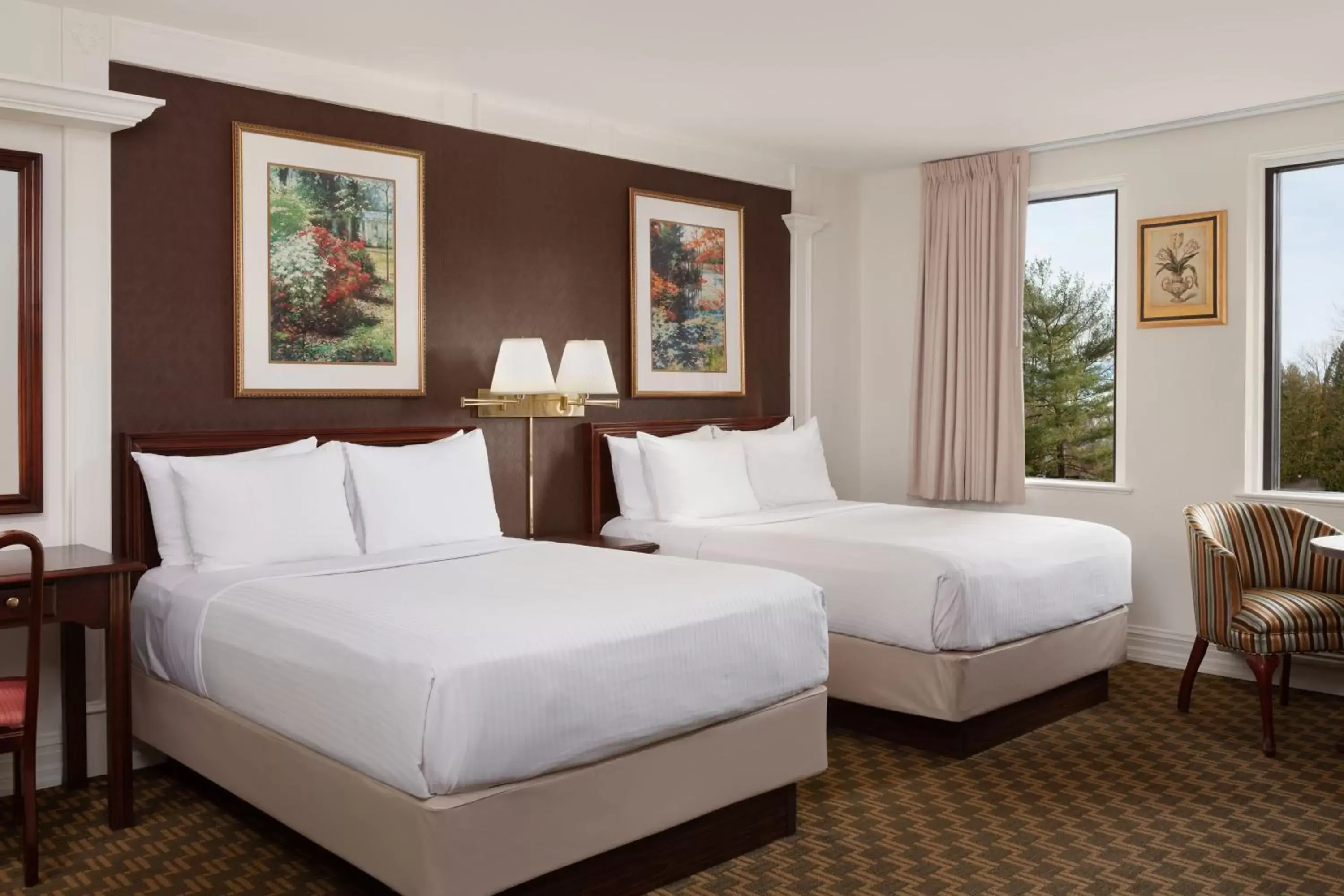 Photo of the whole room, Bed in The Grand Summit Hotel