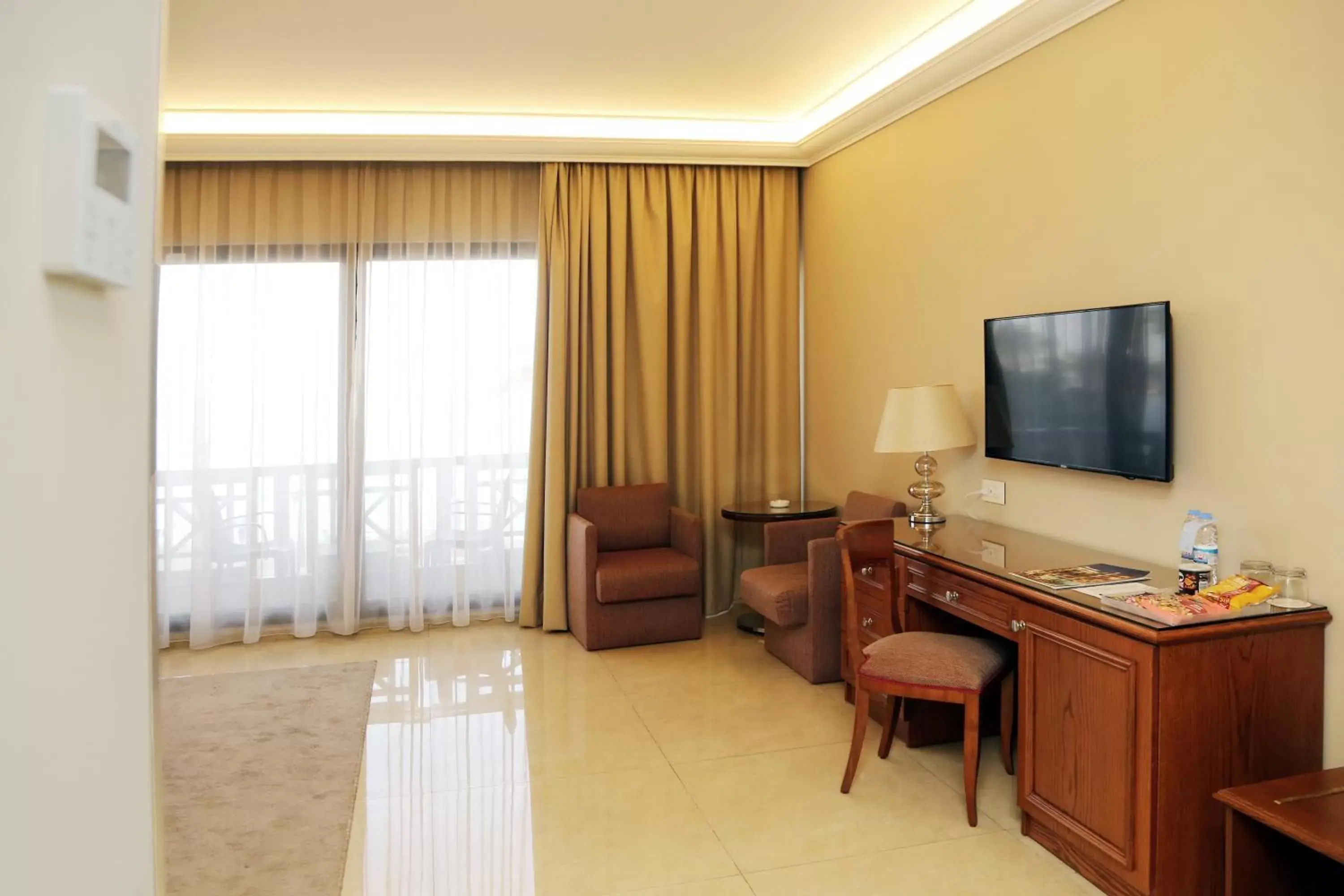 TV and multimedia, TV/Entertainment Center in Bayview Hotel Beirut