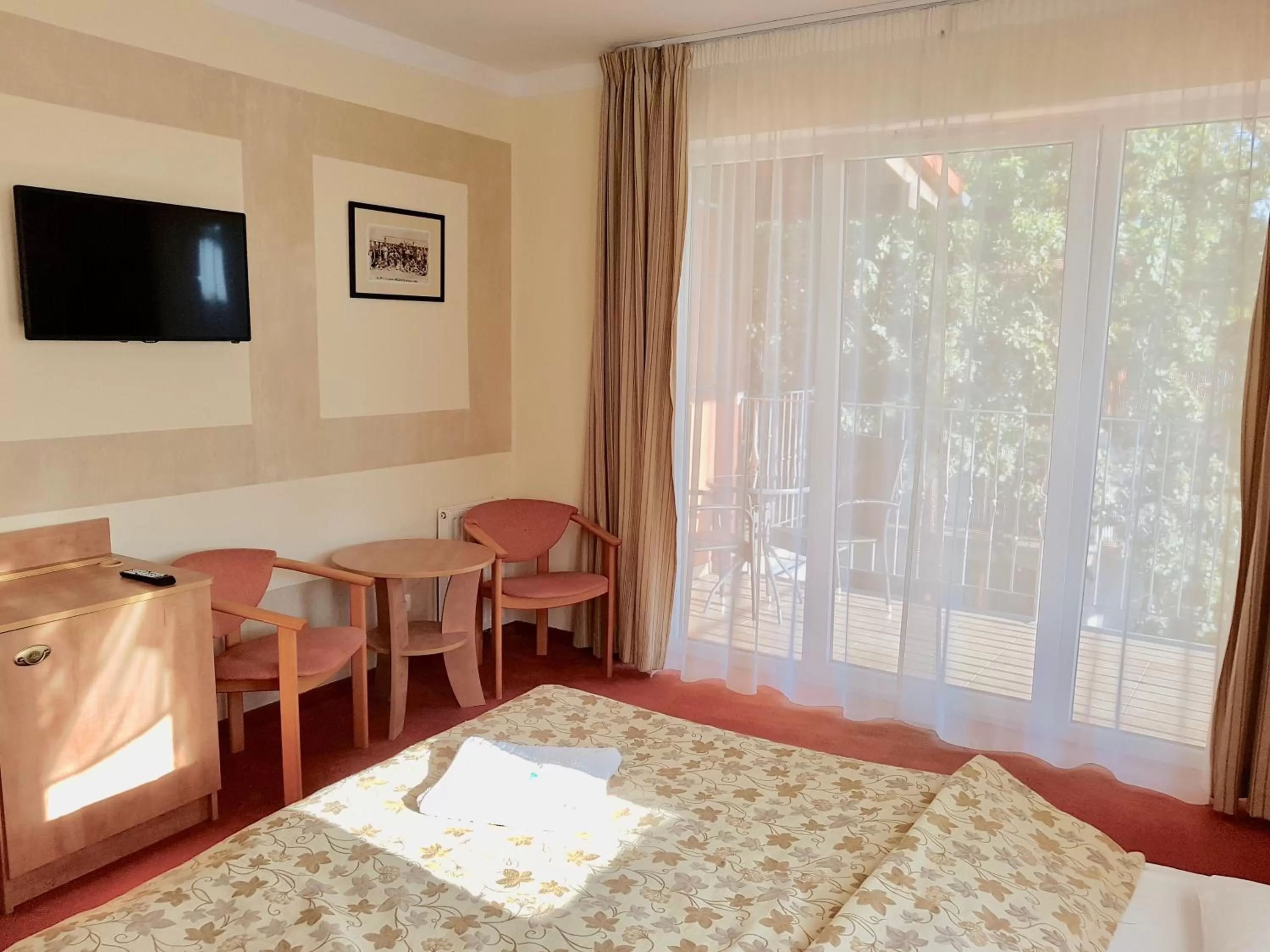 Property building, Bed in Rezydencja 5 Dębów