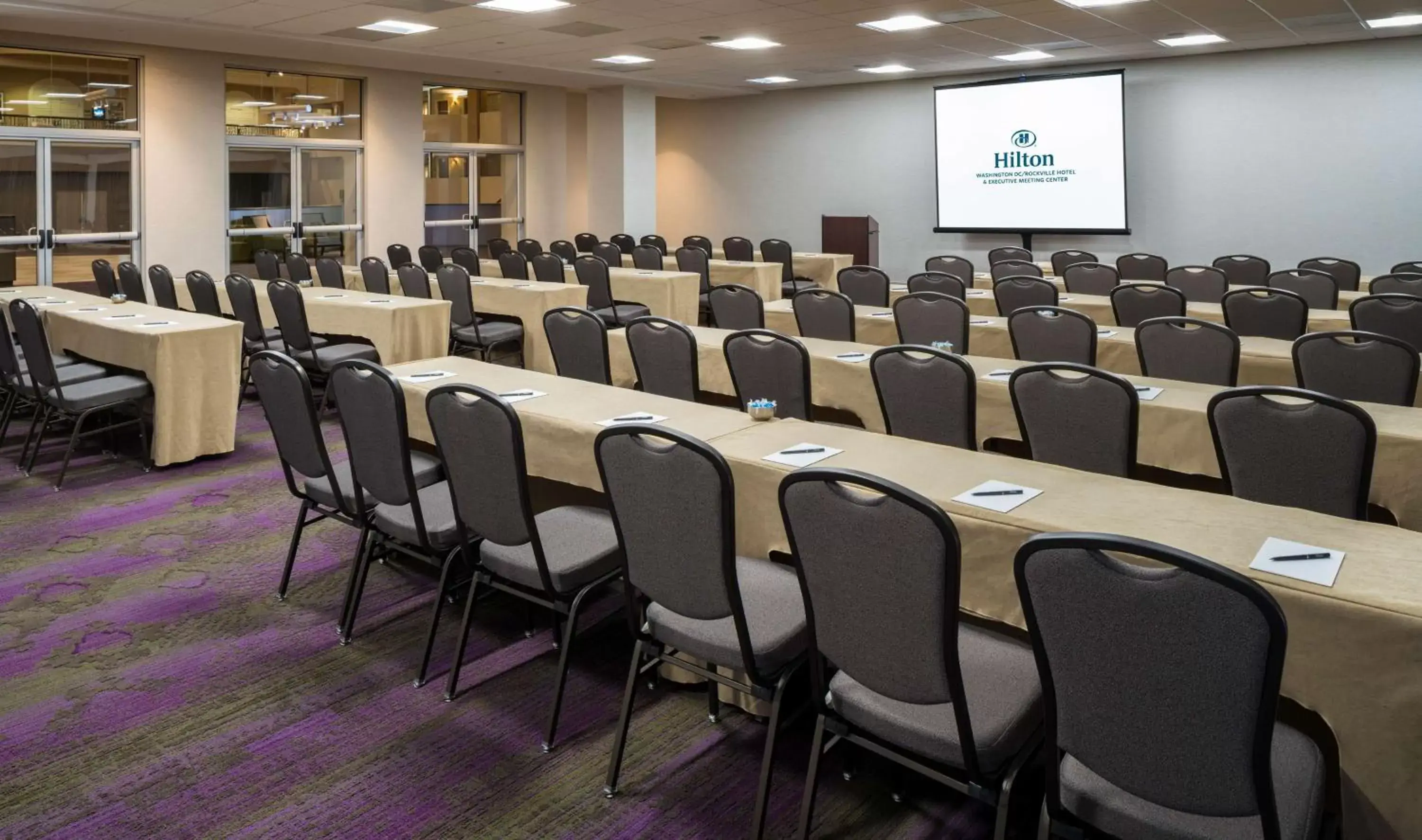 Meeting/conference room in Hilton Washington DC/Rockville Hotel & Executive Meeting Center