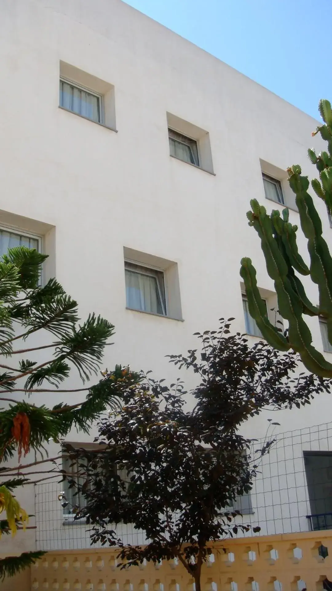 Facade/entrance, Property Building in Hotel Blauet