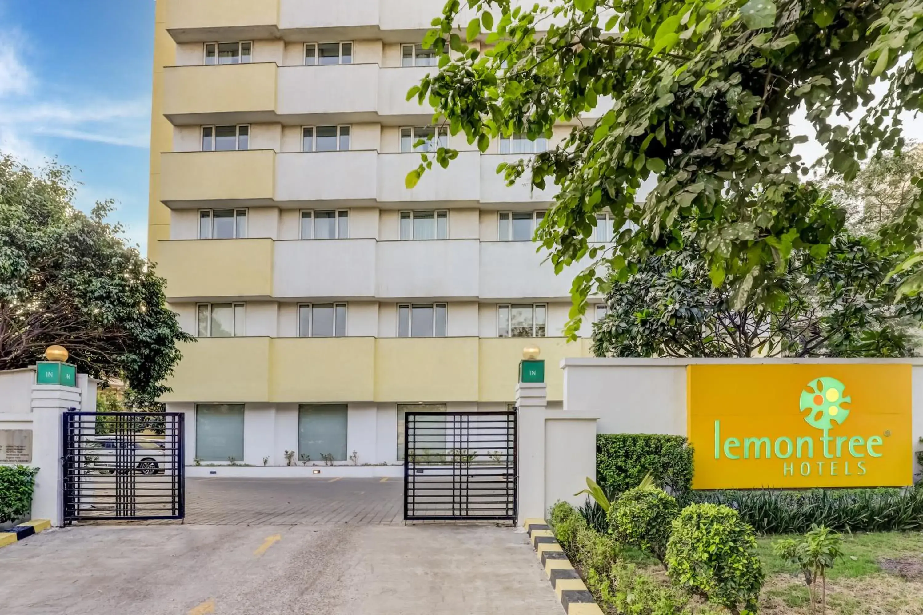 Facade/entrance, Property Building in Lemon Tree Hotel, Ahmedabad