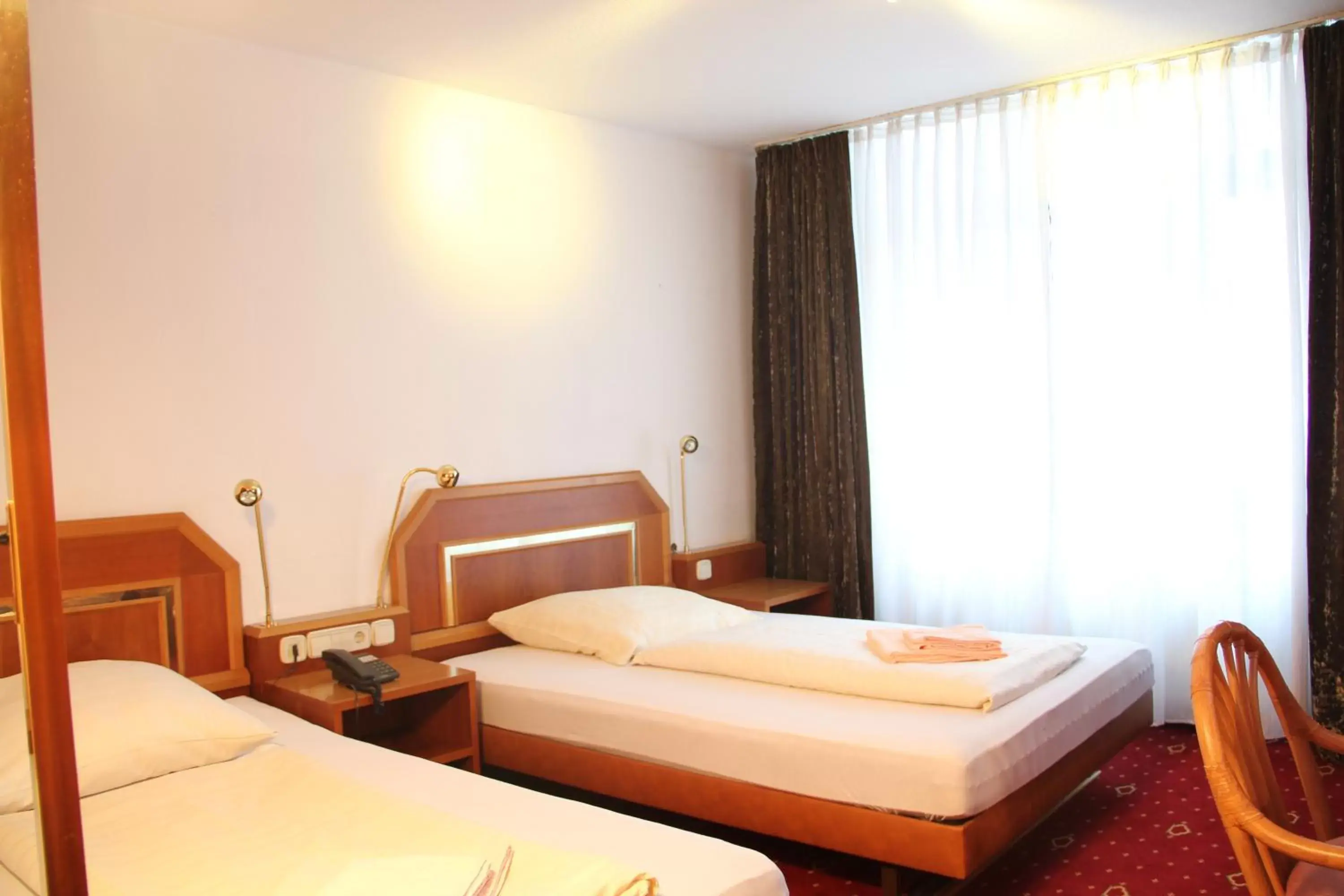 Photo of the whole room, Bed in Wali's Hotel Photo of the whole room, Bed in Wali's Hotel