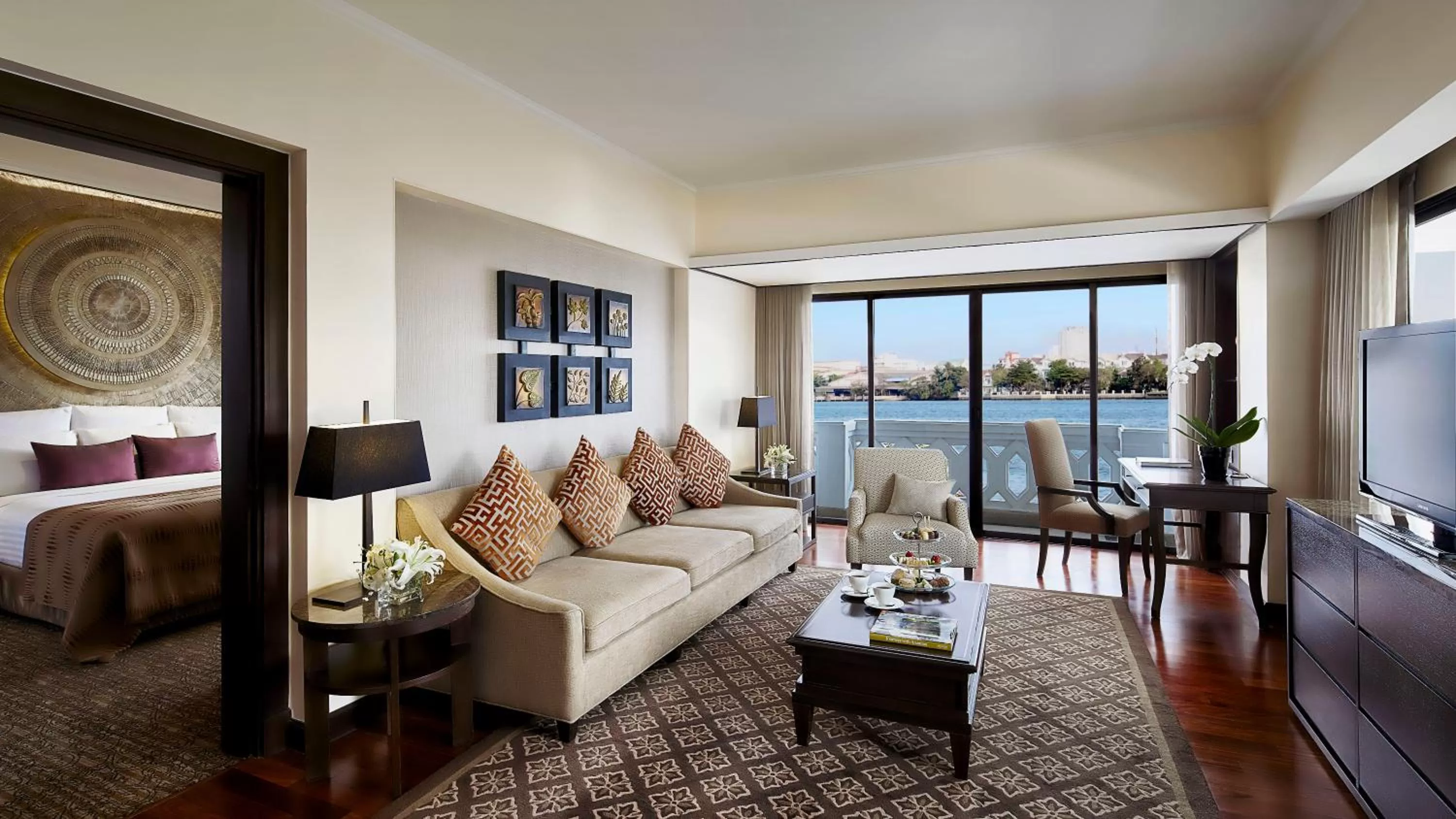 Day in Anantara Riverside Bangkok Resort