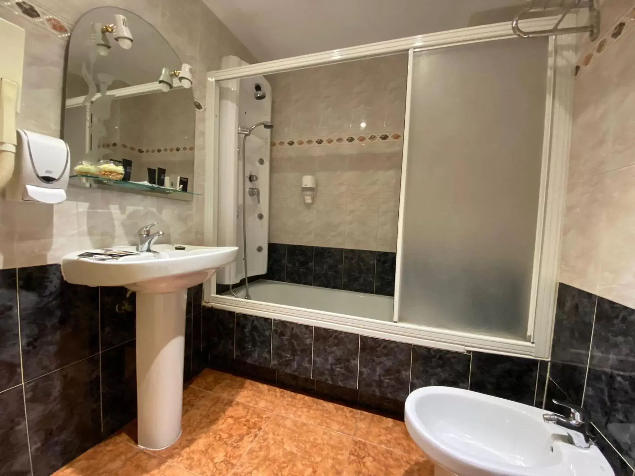 Bathroom in El Pozo de la Nieve